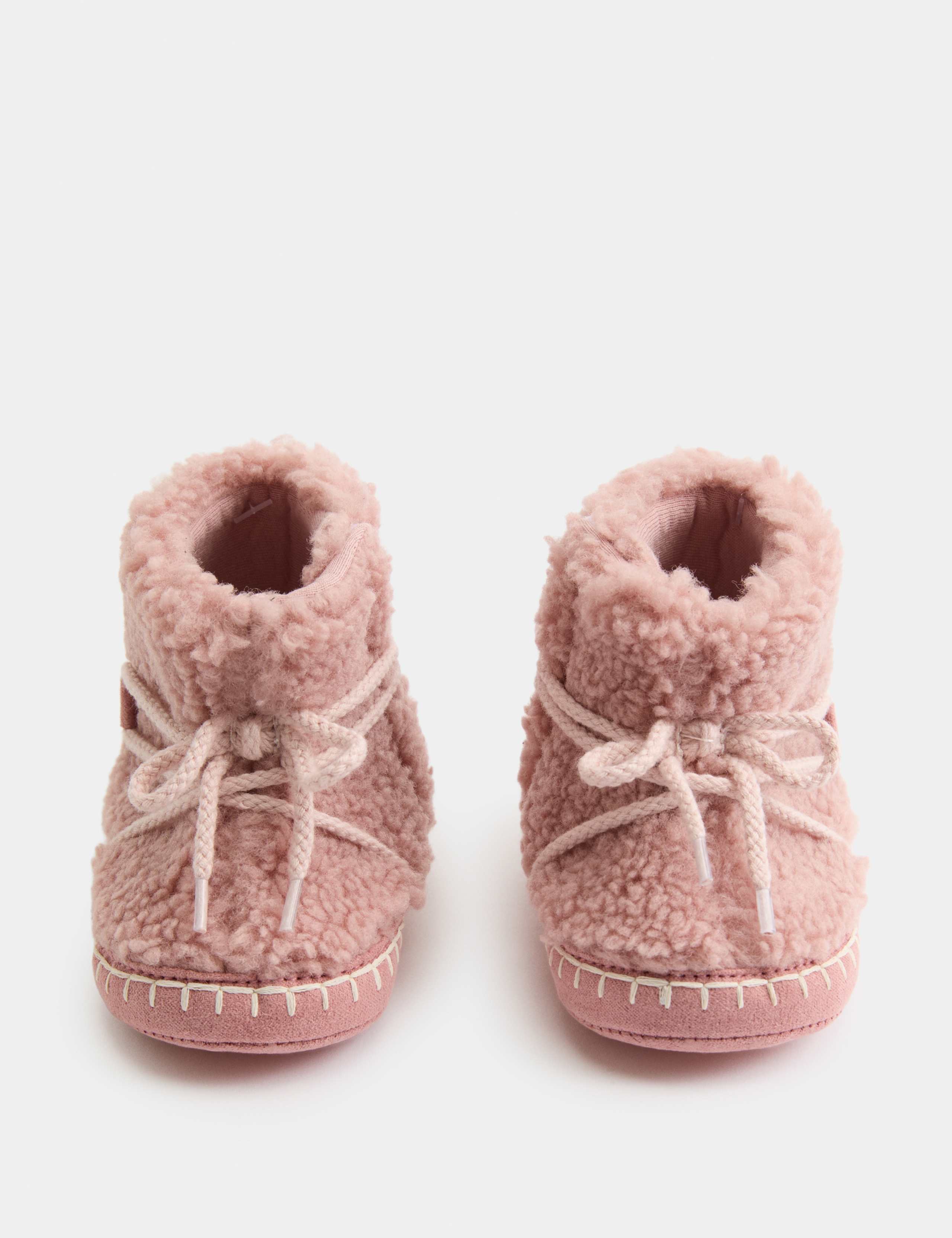 Baby Borg Pram Boots (0-18 Mths) 3 of 3