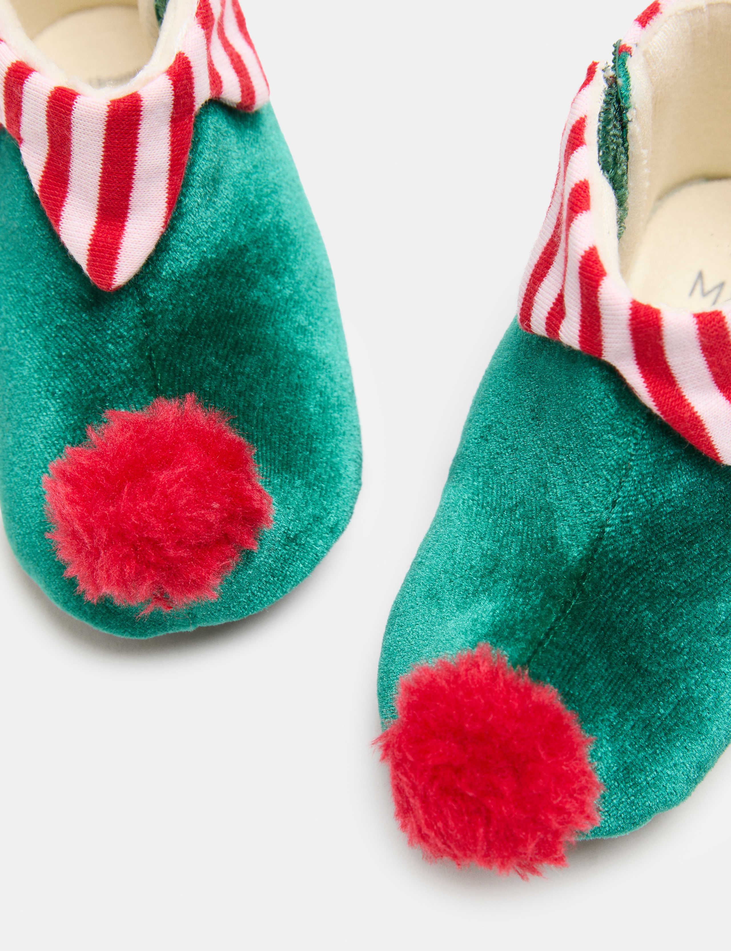 Baby Elf Boot Pram Shoes (0-18 Mths) 3 of 3