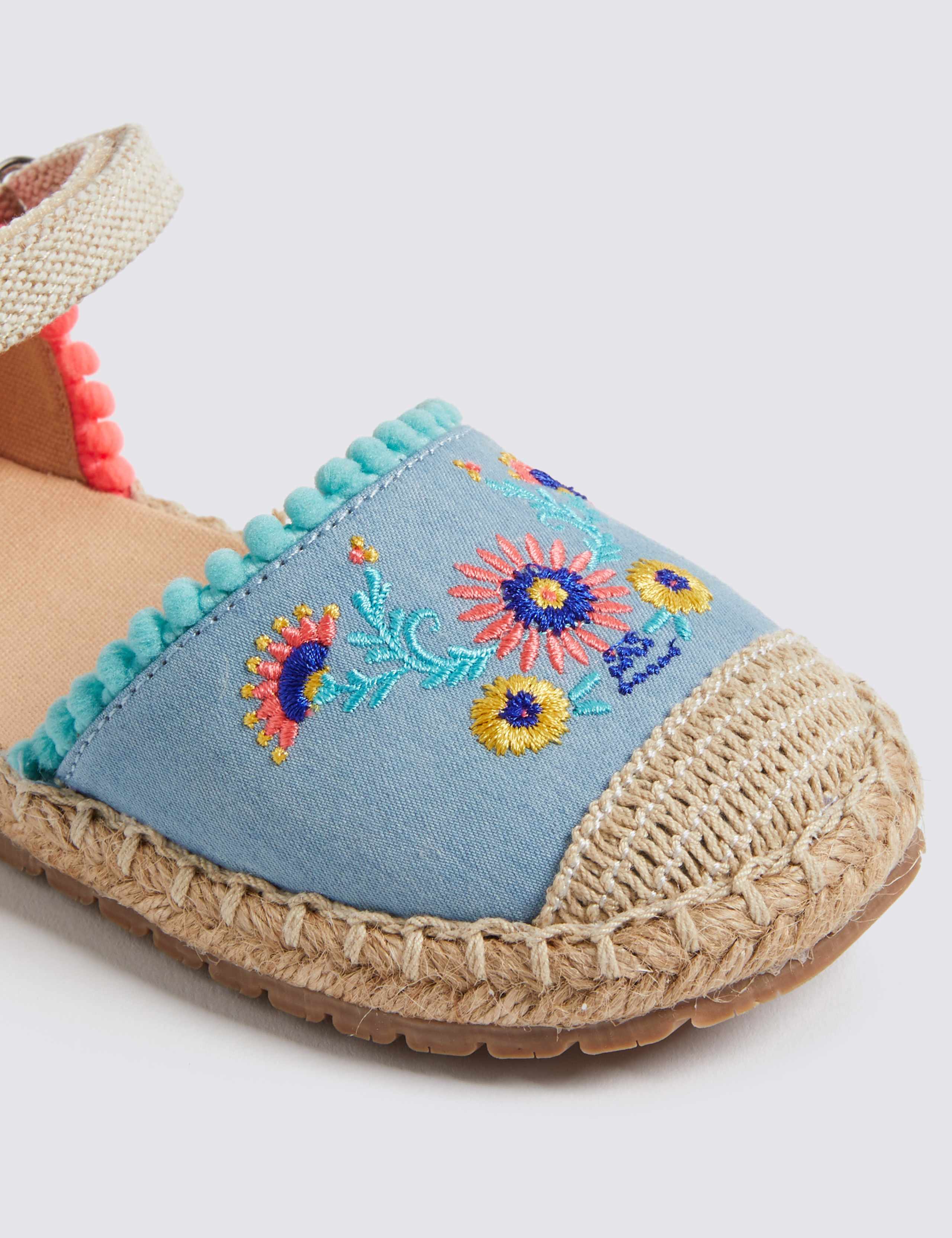 Kids’ Espadrille Sandals (5 Small - 12 Small) 4 of 5