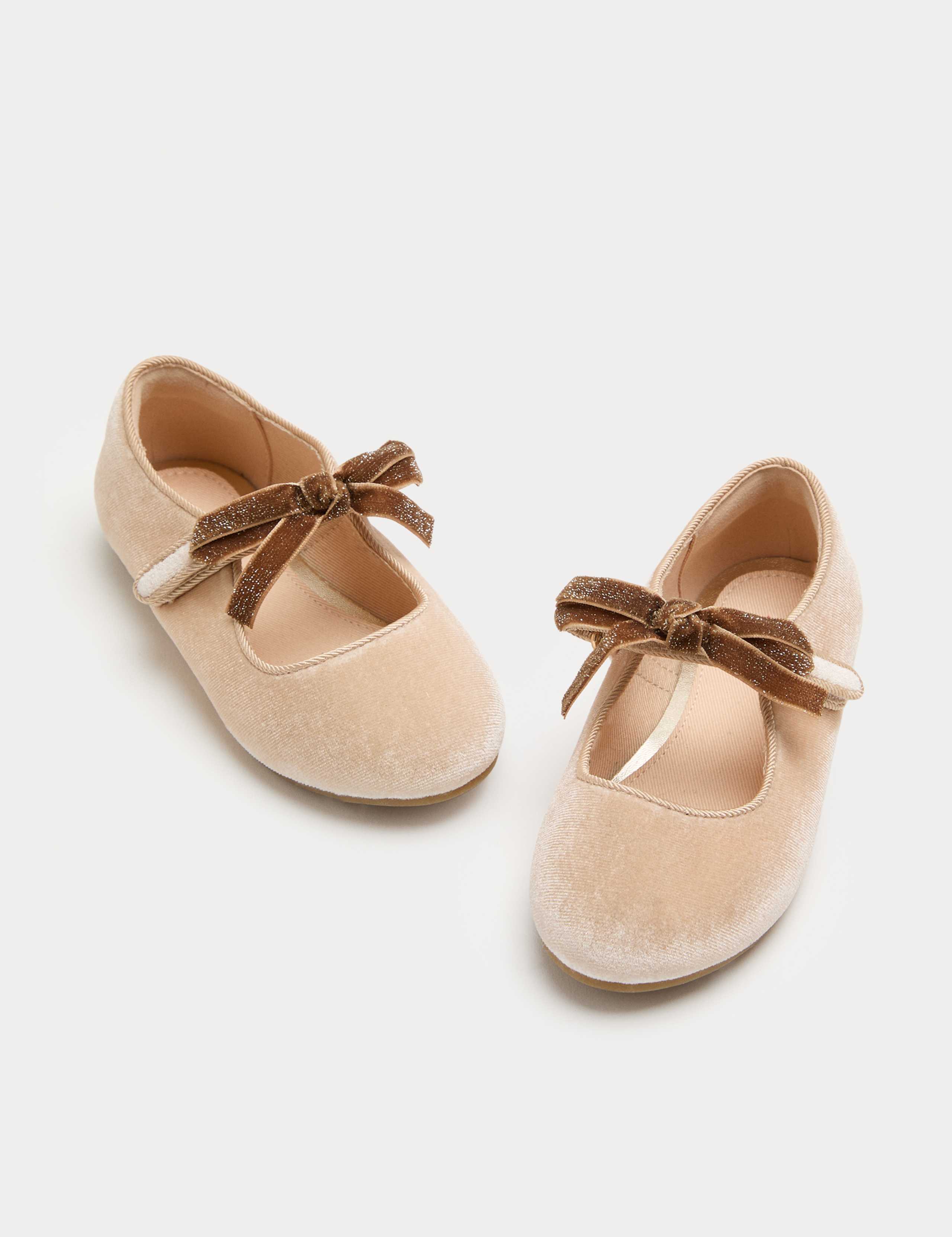 Kids' Velvet Bow Ballet Pumps (4 Small - 2 Large) 3 of 3