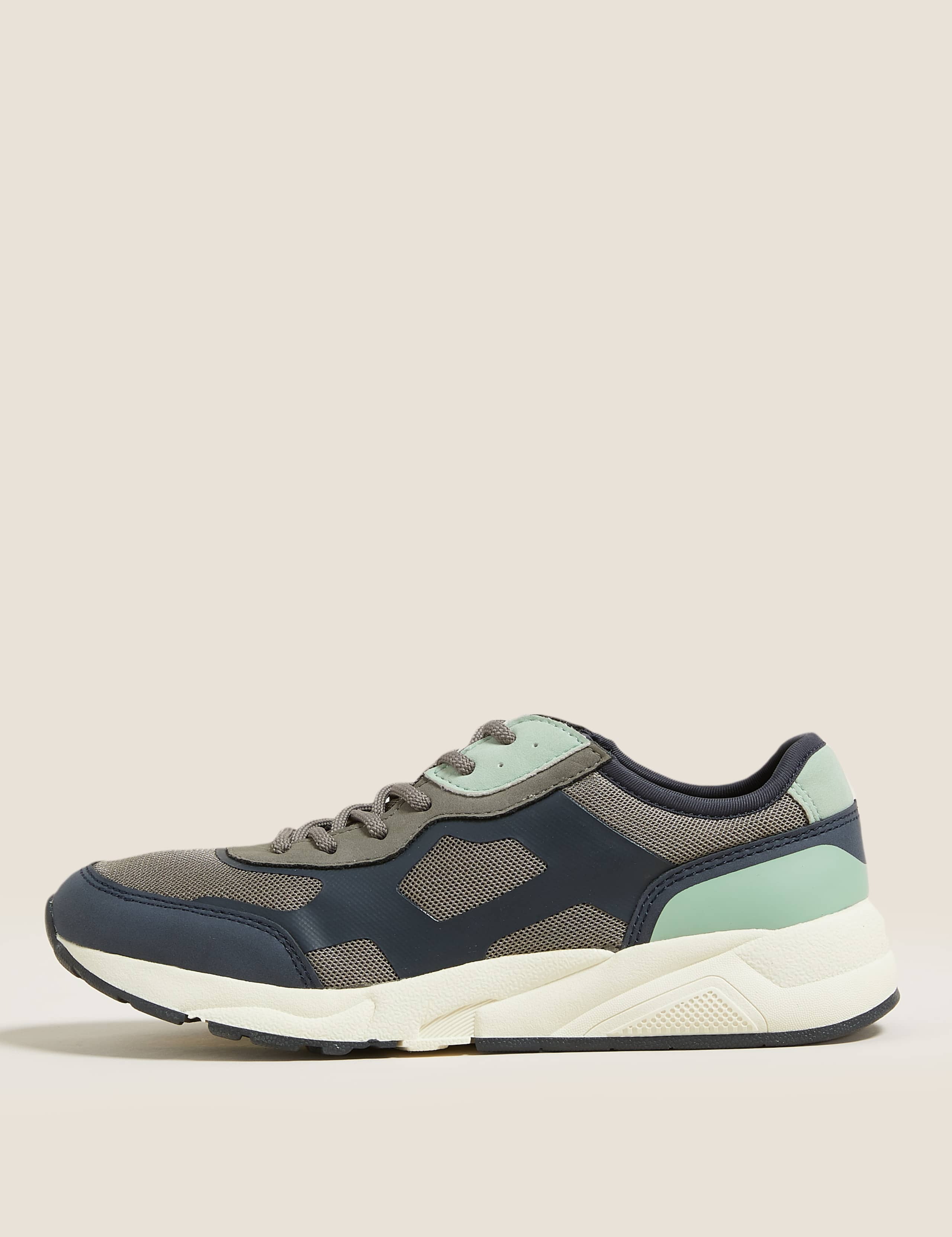 Kids' Freshfeet™ Chucky Trainers (13 Small – 7 Large) 5 of 5