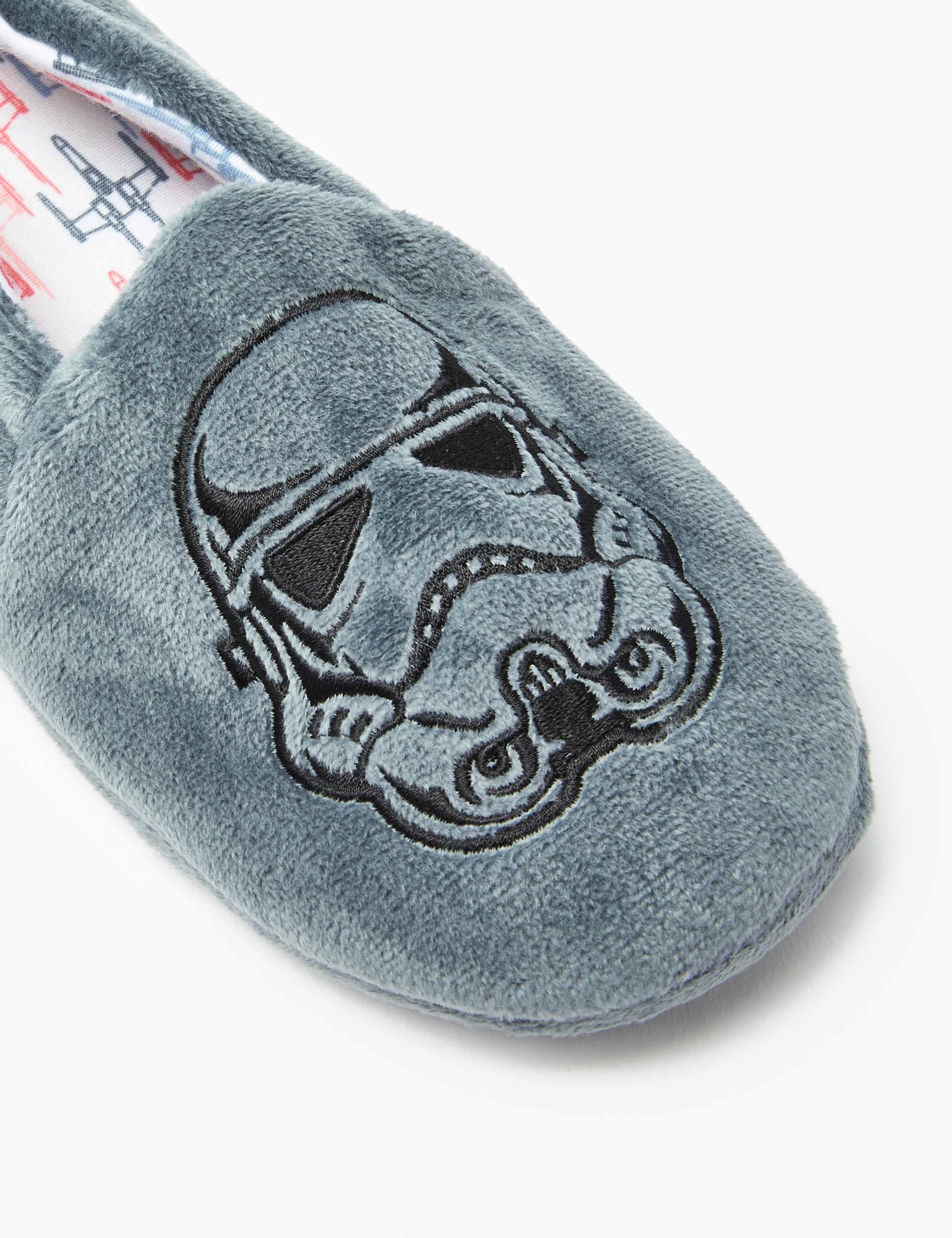 Kids’ Star Wars™ Slippers (13 Small - 7 Large) 4 of 5
