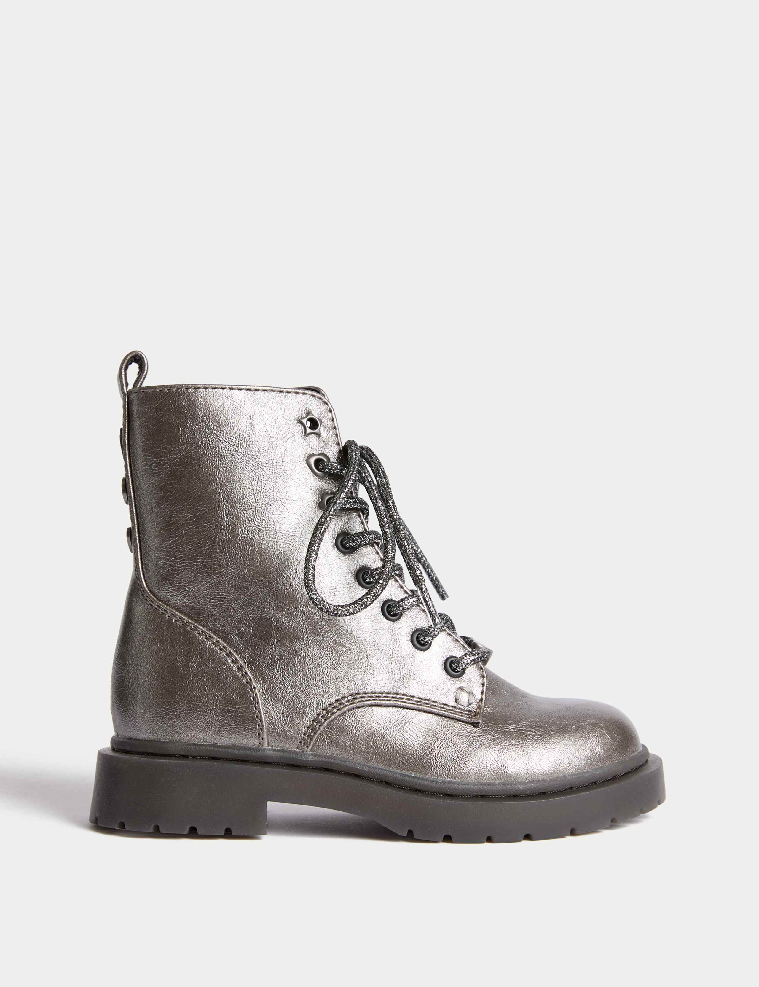 Kids' Light Up Boots (4 Small - 2 Large) 1 of 4