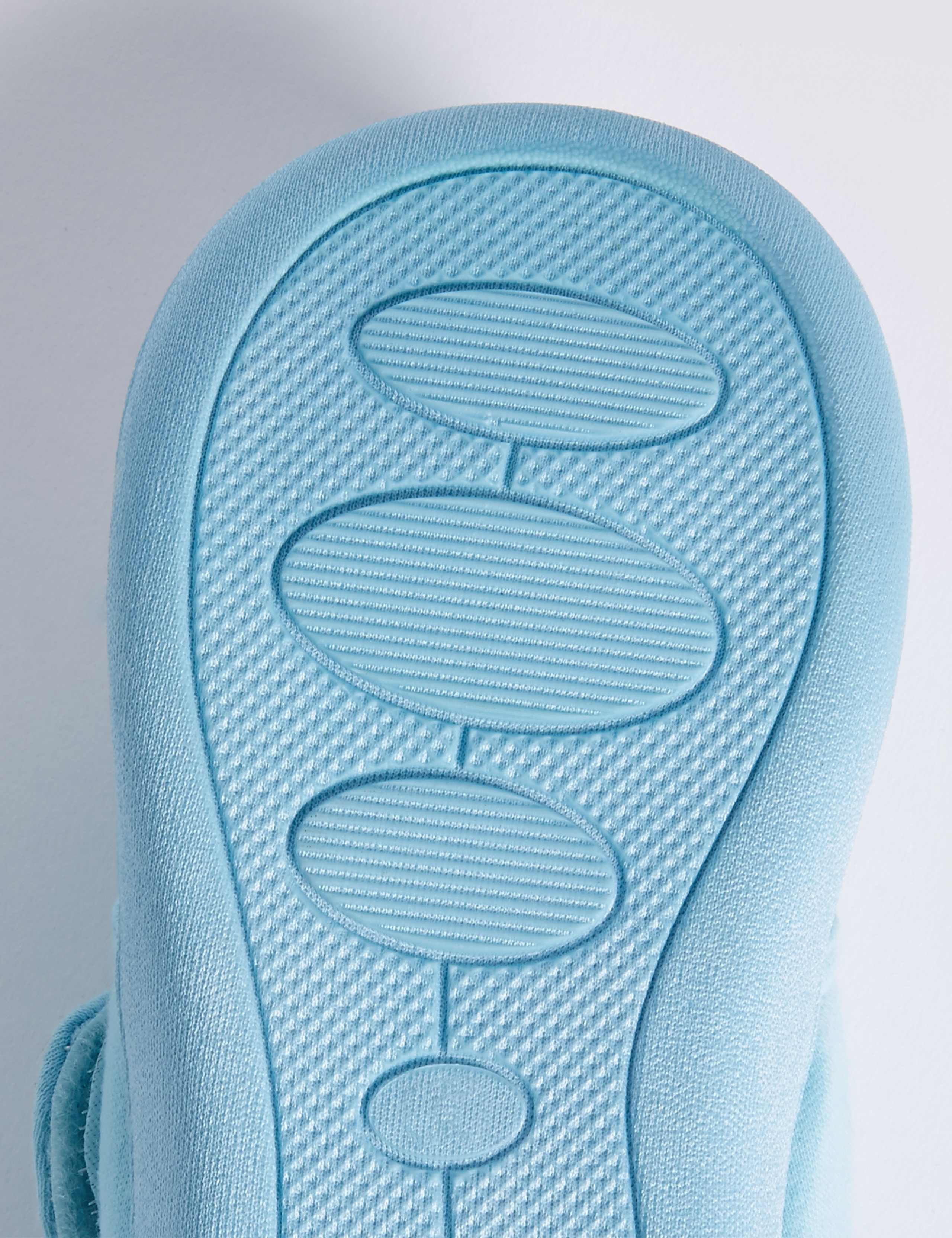 Kids' Disney Frozen™ Slippers 4 of 4