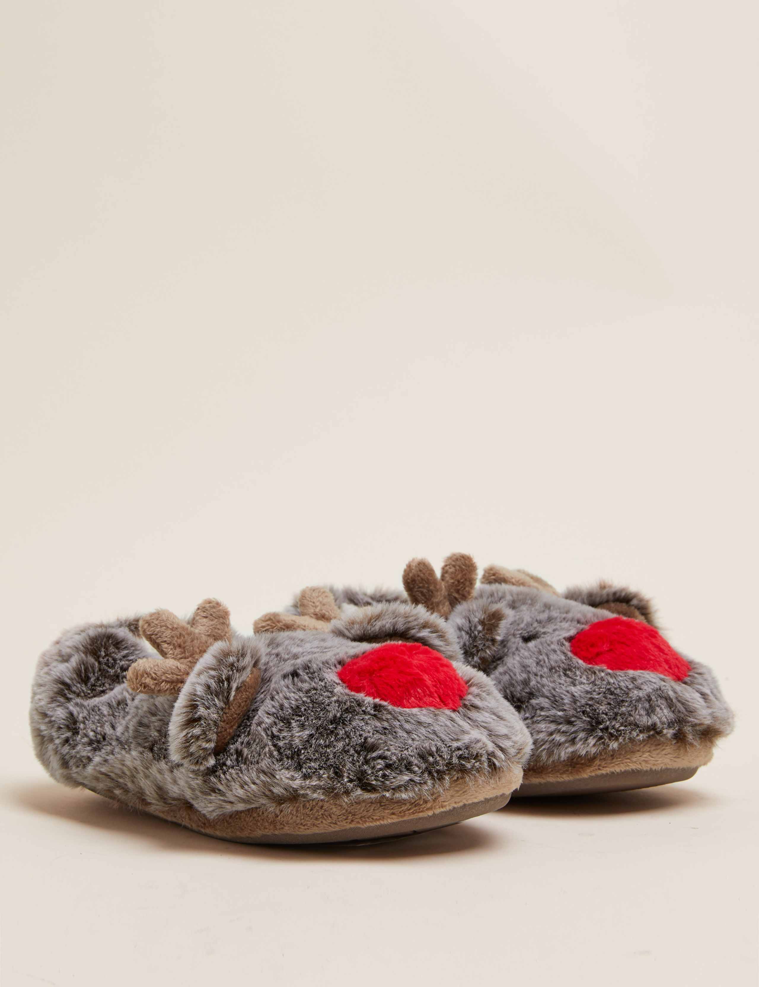 Kids' Reindeer Christmas Slippers (5 Small - 6 Large) 1 of 5