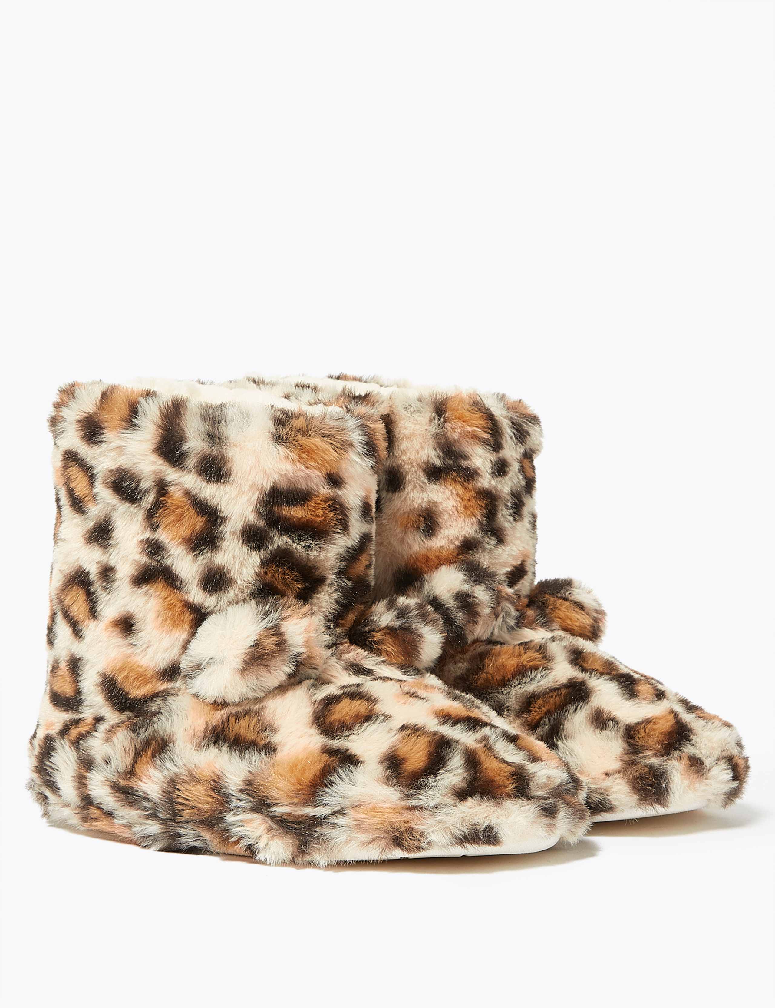Kids' Leopard Slippers (5 Small - 6 Large) 1 of 5