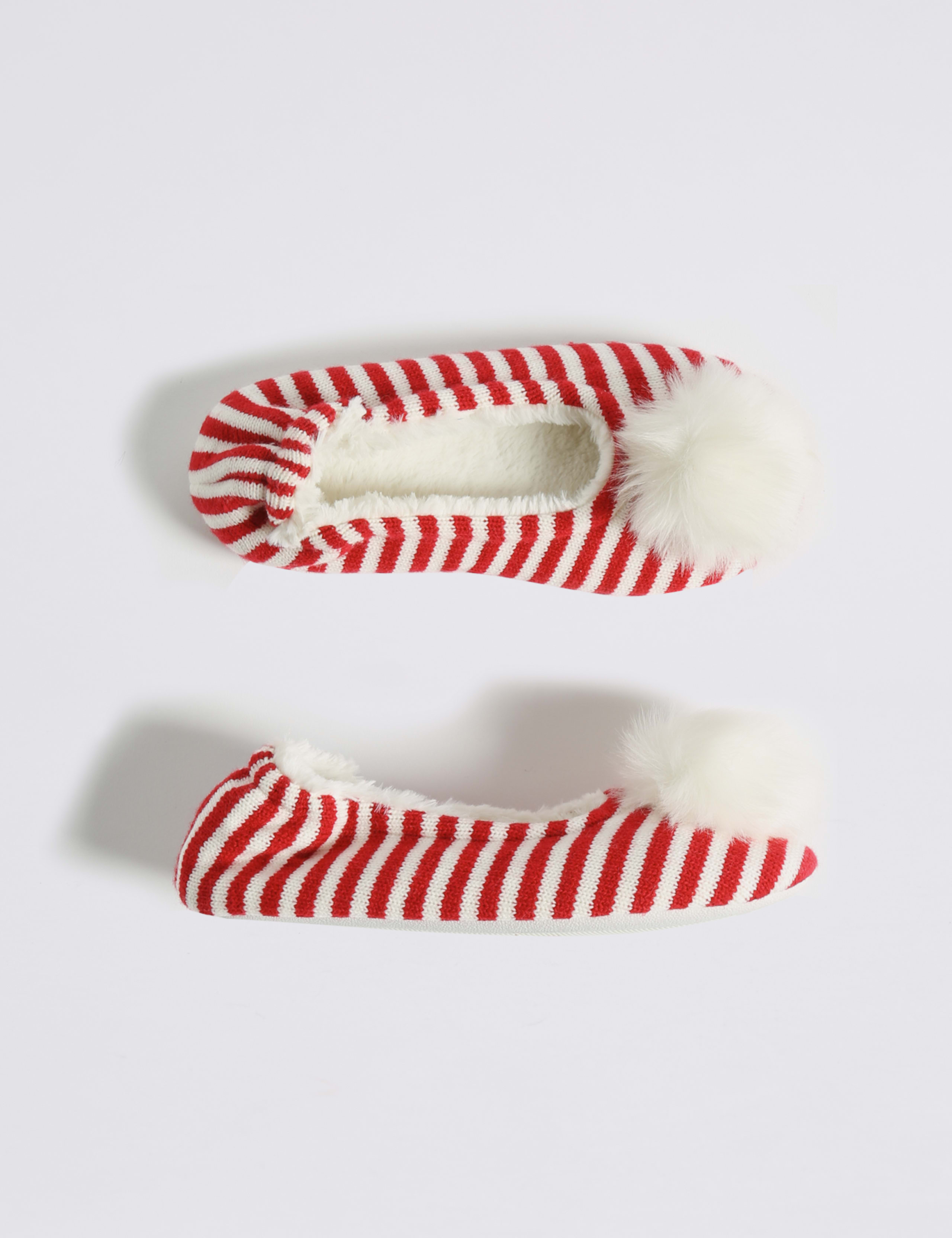 Kids’ Knitted Pom-pom Slippers 2 of 4