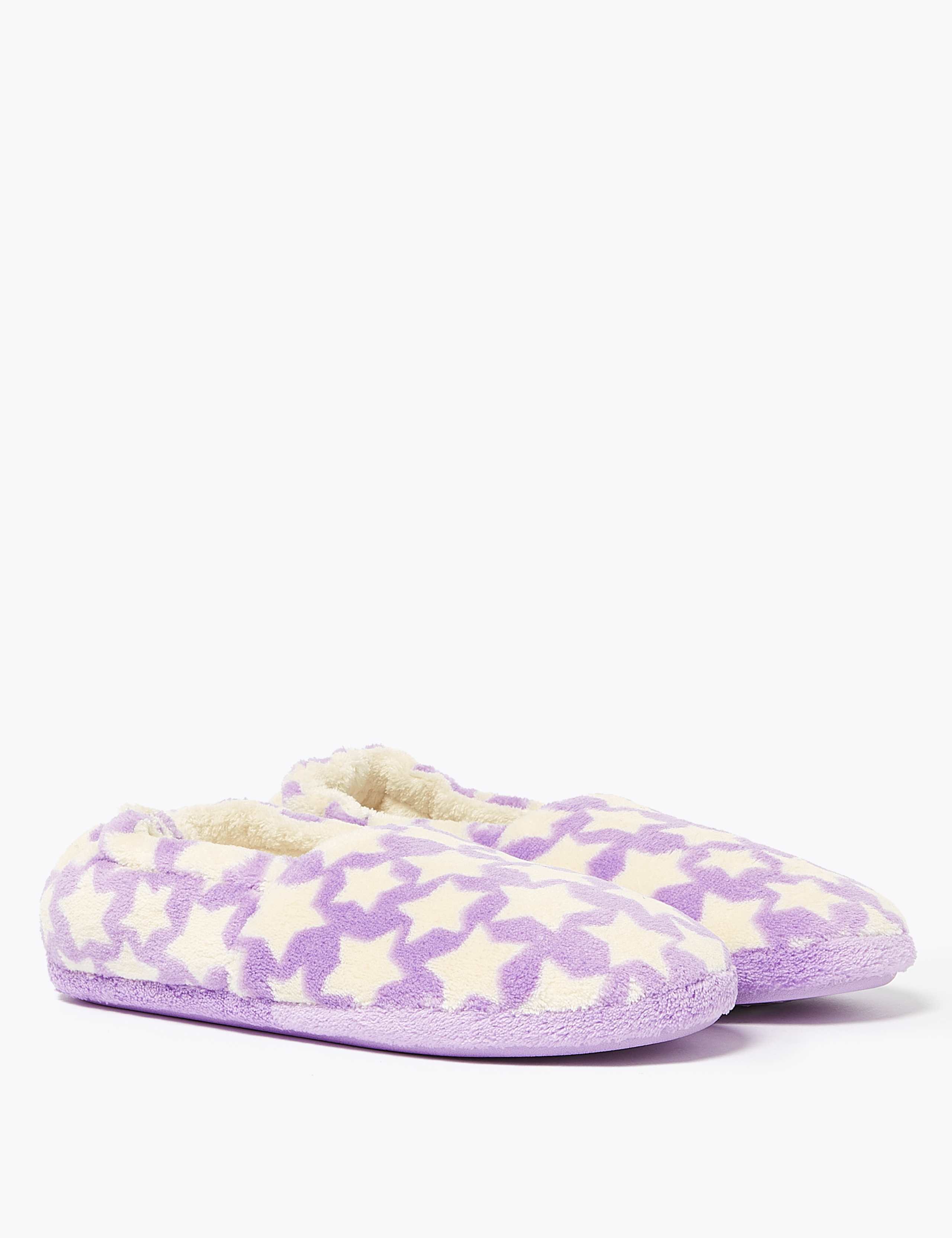 Kids' Star Slippers (13 Small – 6 Large) 1 of 5