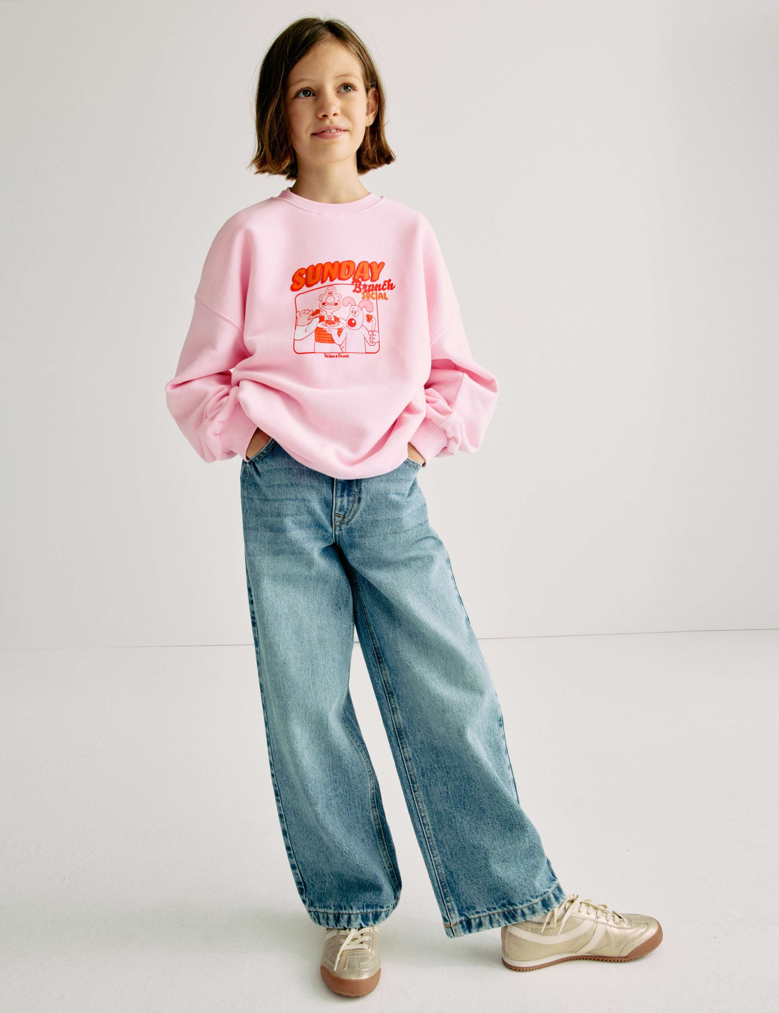 Cotton Rich Wallace & Grommit™ Sweatshirt (6-16 Yrs) 3 of 9