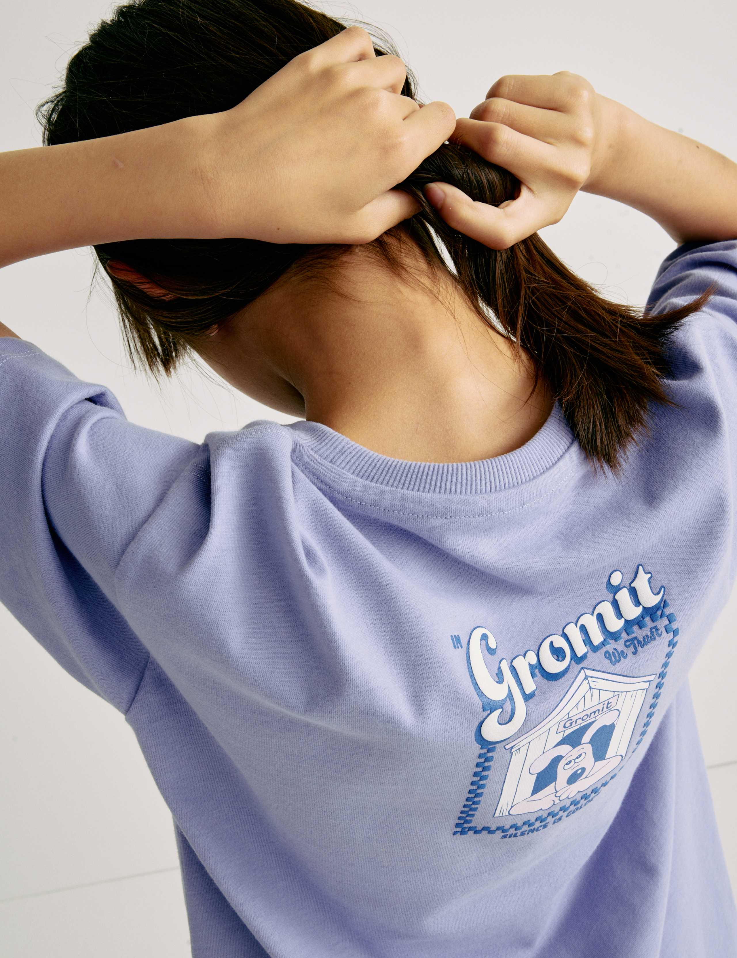 Pure Cotton Wallace & Gromit™ T-Shirt (6-16 Yrs) 5 of 8