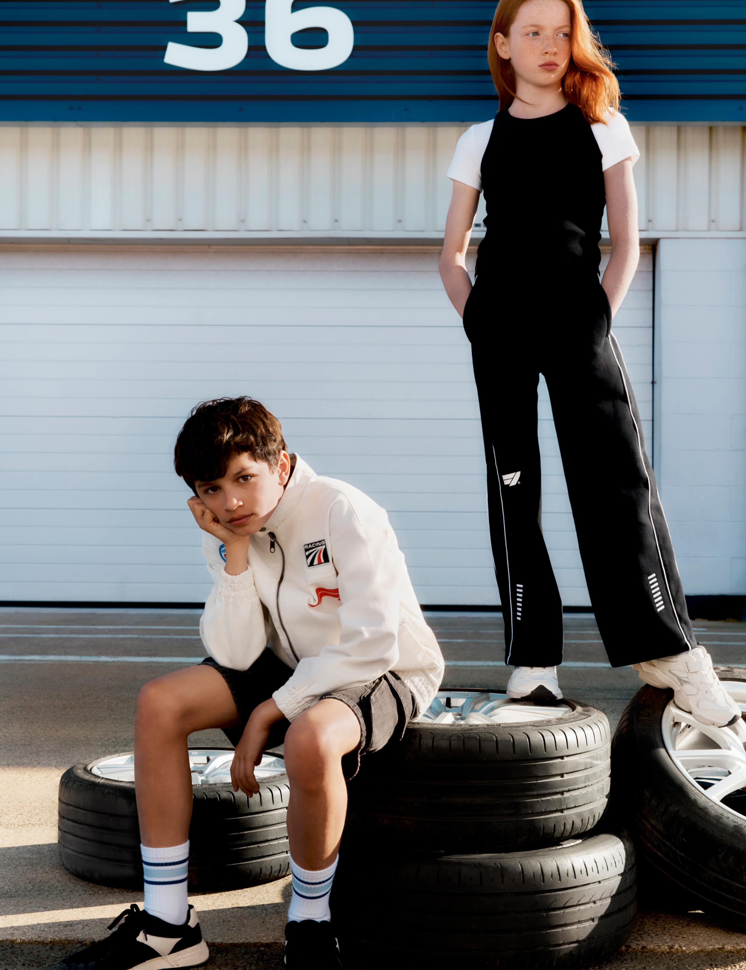 Formula 1® Joggers (6-16 Yrs) 4 of 4
