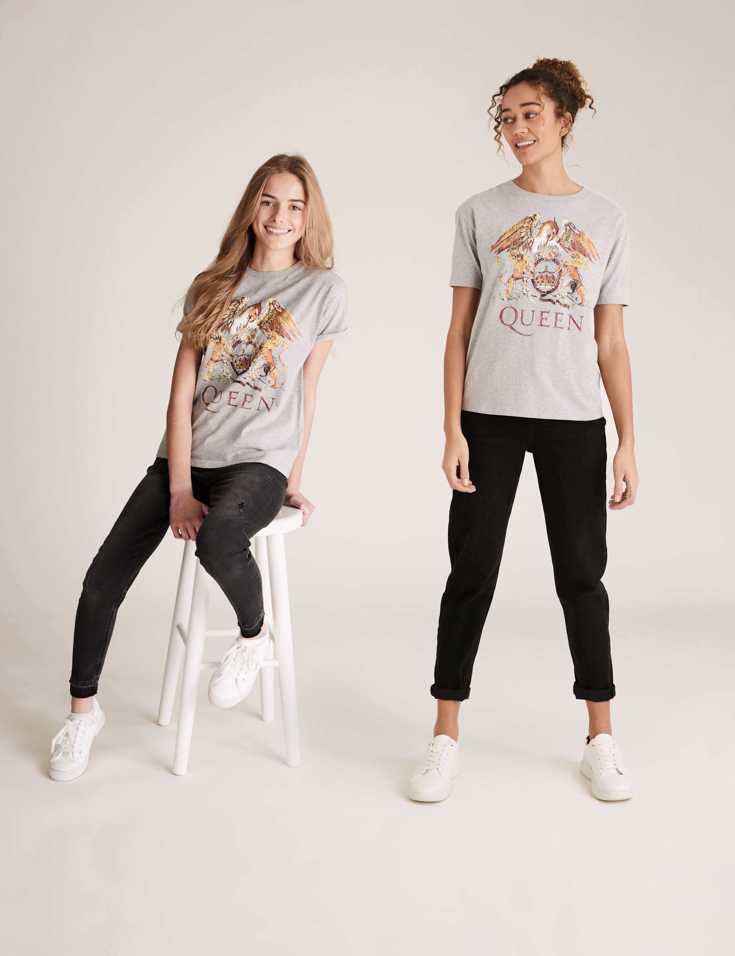 Pure Cotton Queen™ T-Shirt (6-14 Yrs) 3 of 6