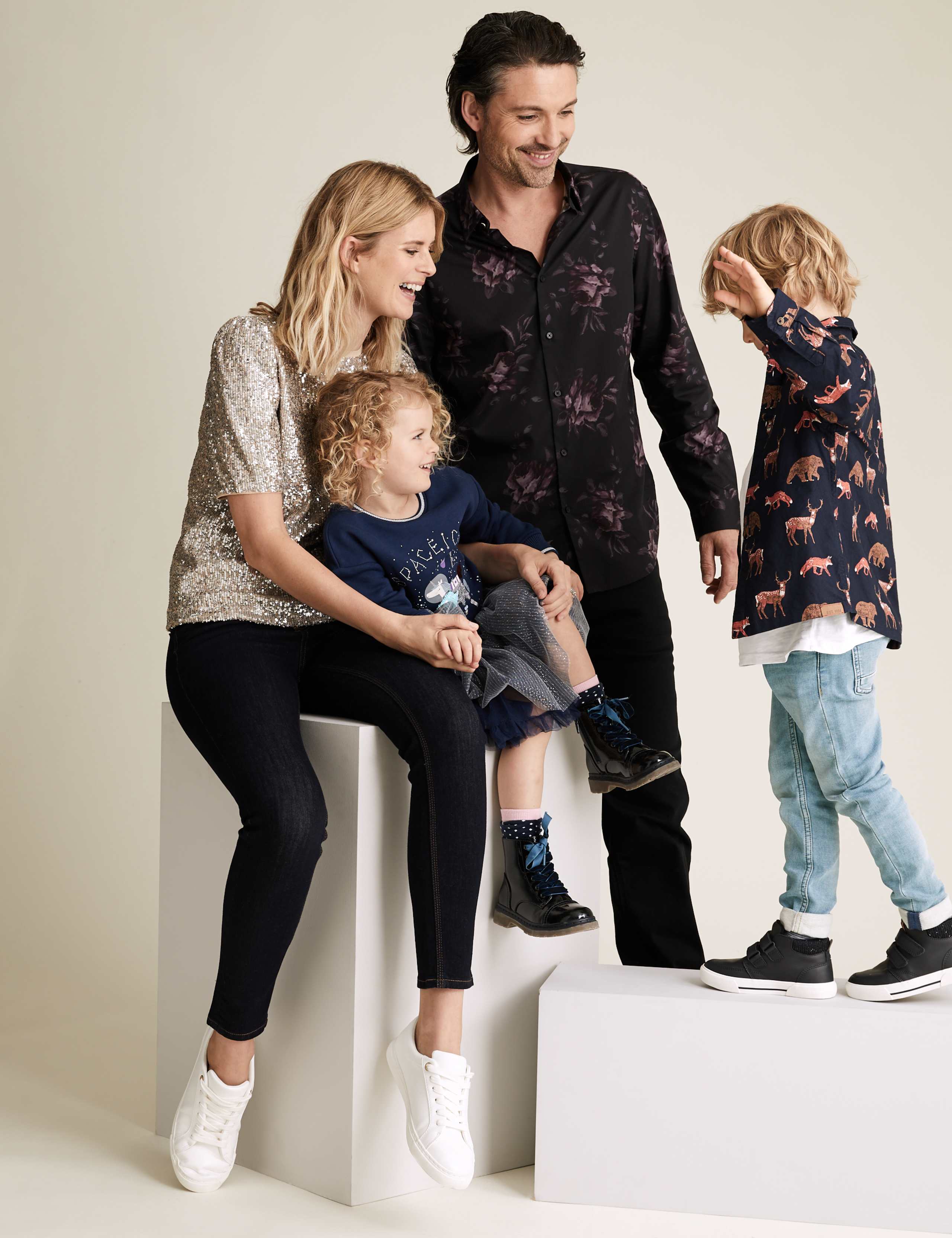 Cotton Space Unicorn Sequin Sweatshirt (2-7 Yrs) 5 of 8