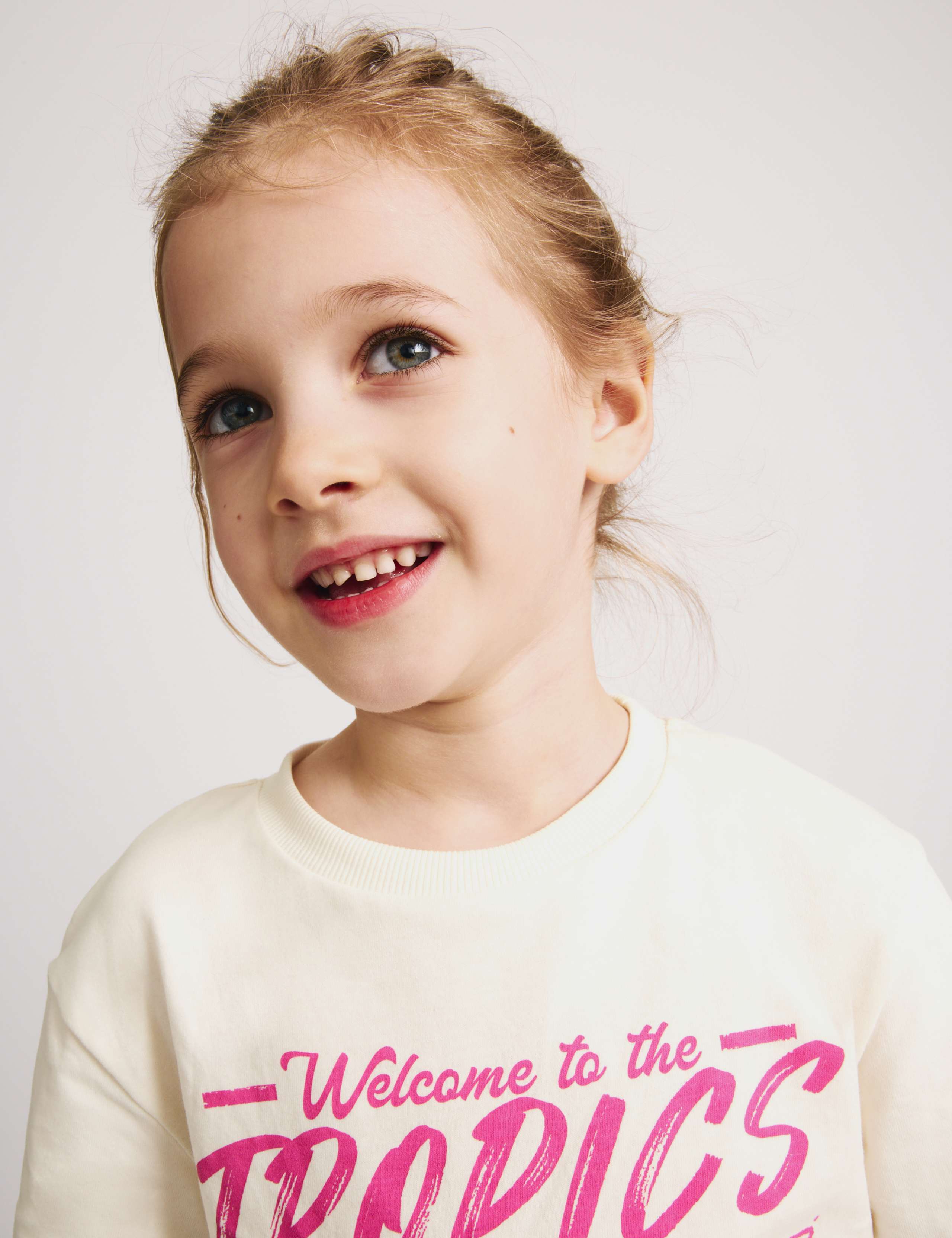 Cotton-Rich Papaya T-Shirt and Shorts (2-8 Yrs) 3 of 6