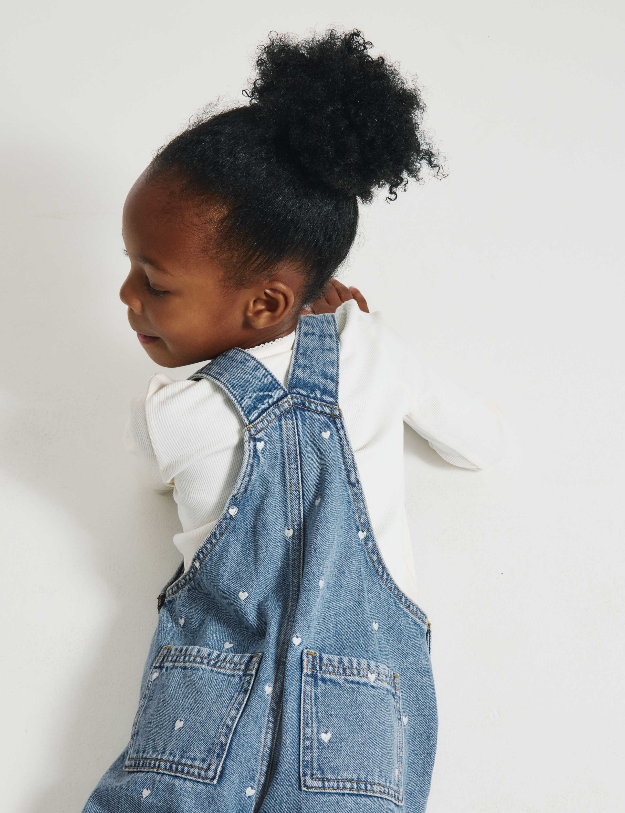 2 Piece Heart Embroidered Dungarees Outfit (2-8 Yrs) 7 of 8