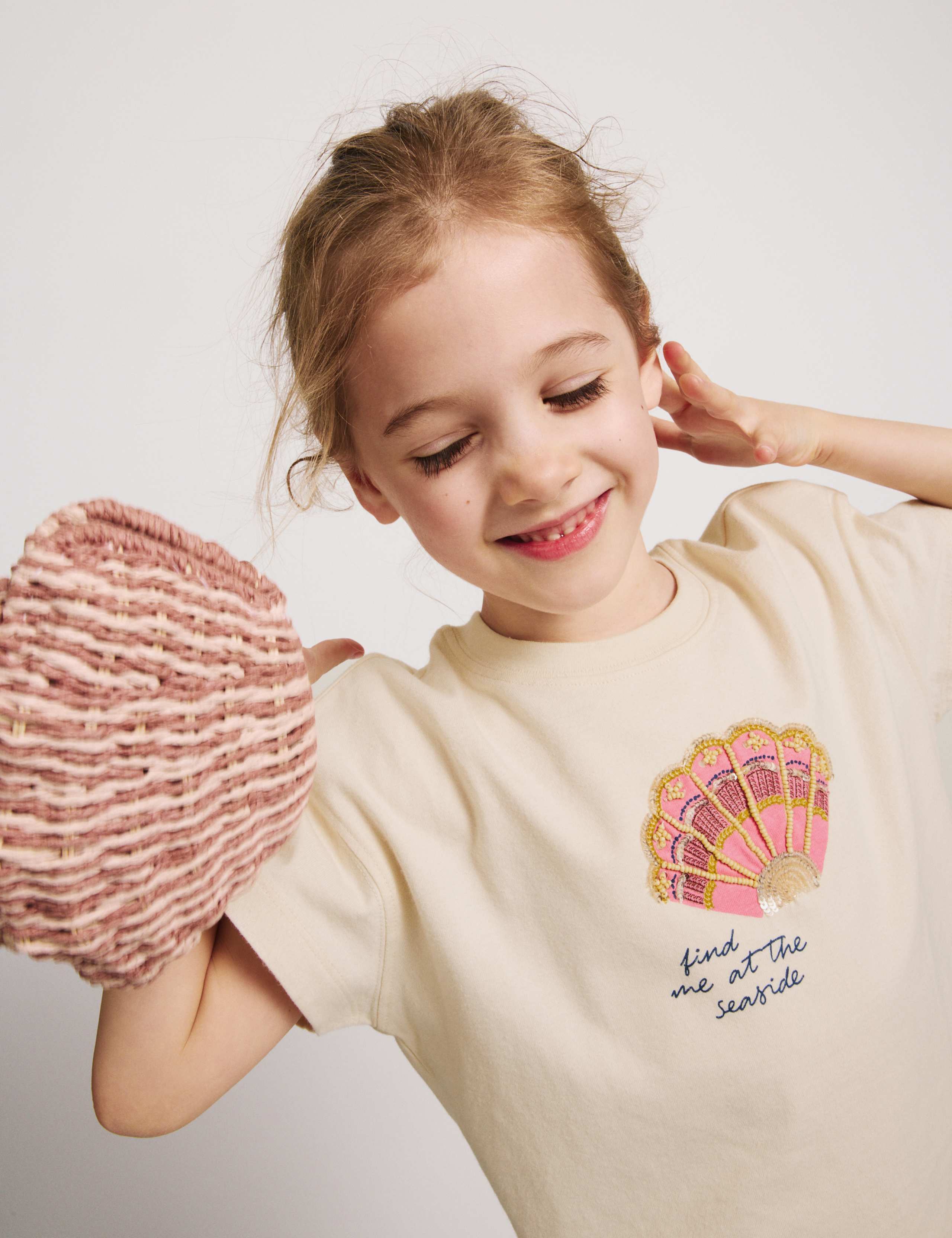 Pure Cotton Shell Embellished T-Shirt (4-8 Yrs) 4 of 7