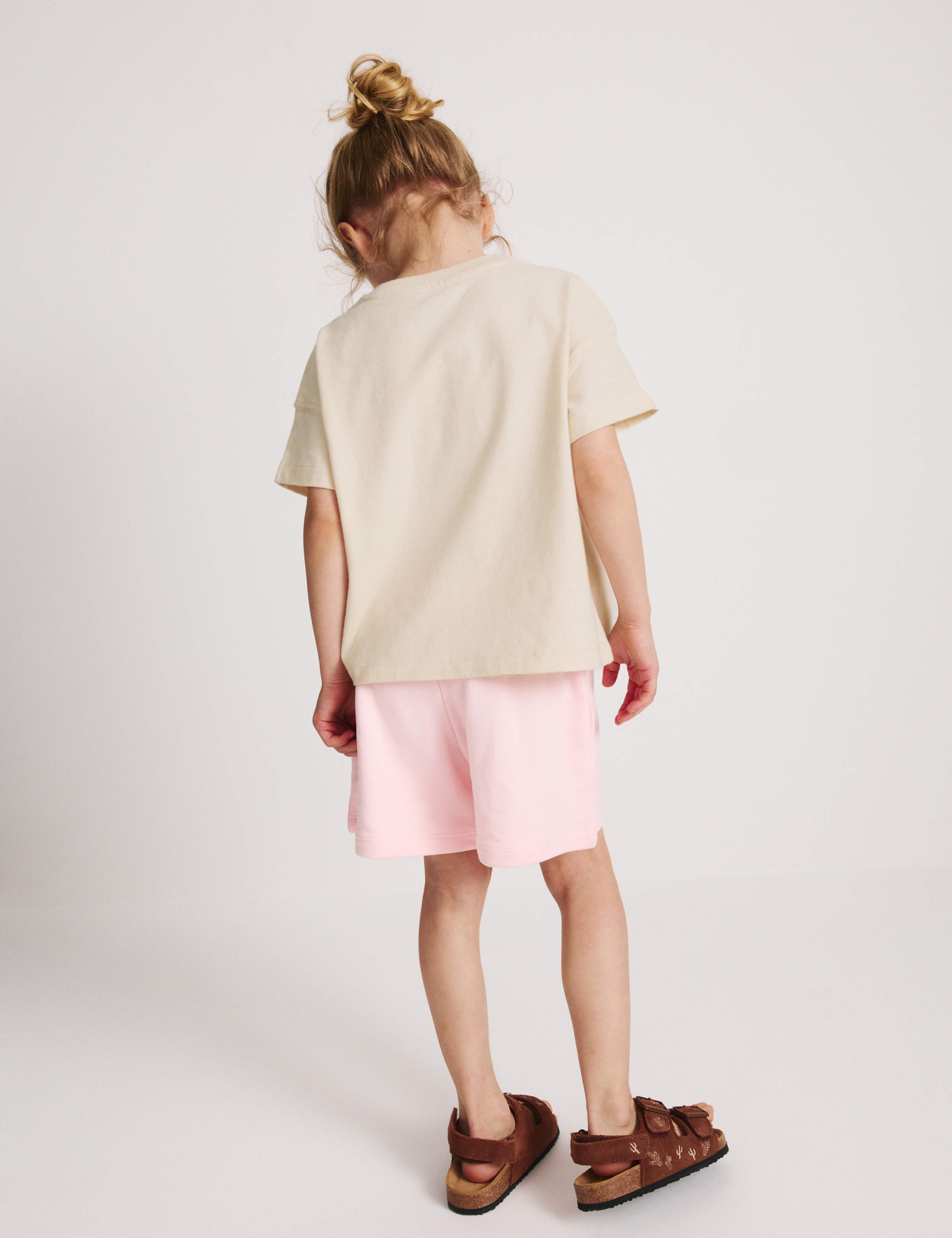 Pure Cotton Shell Embellished T-Shirt (4-8 Yrs) 5 of 7