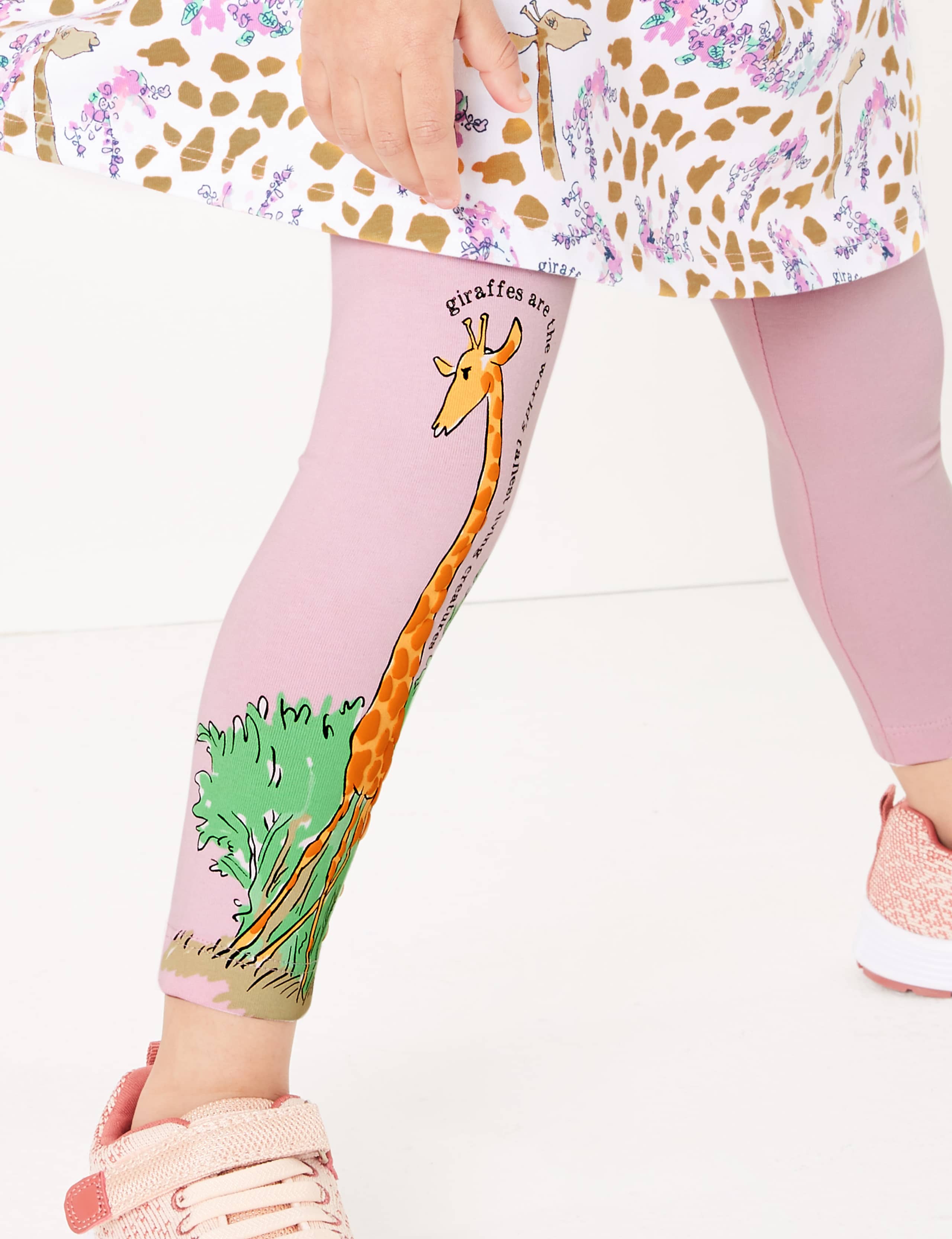 Roald Dahl™ & NHM™ Giraffe Leggings (2-7 Yrs) 3 of 5