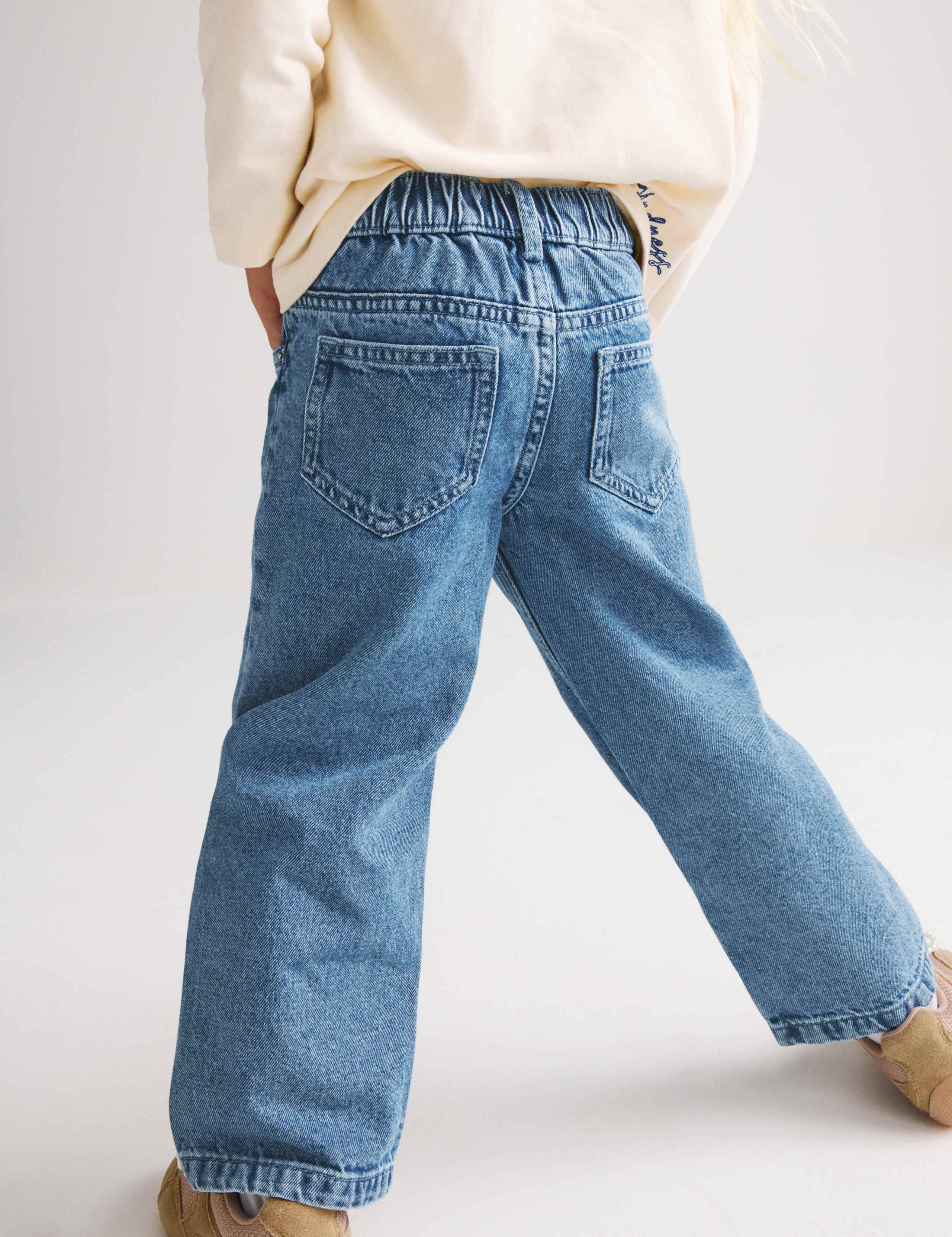 Floral Embroidered Denim Jeans (2-8 Yrs) 3 of 7