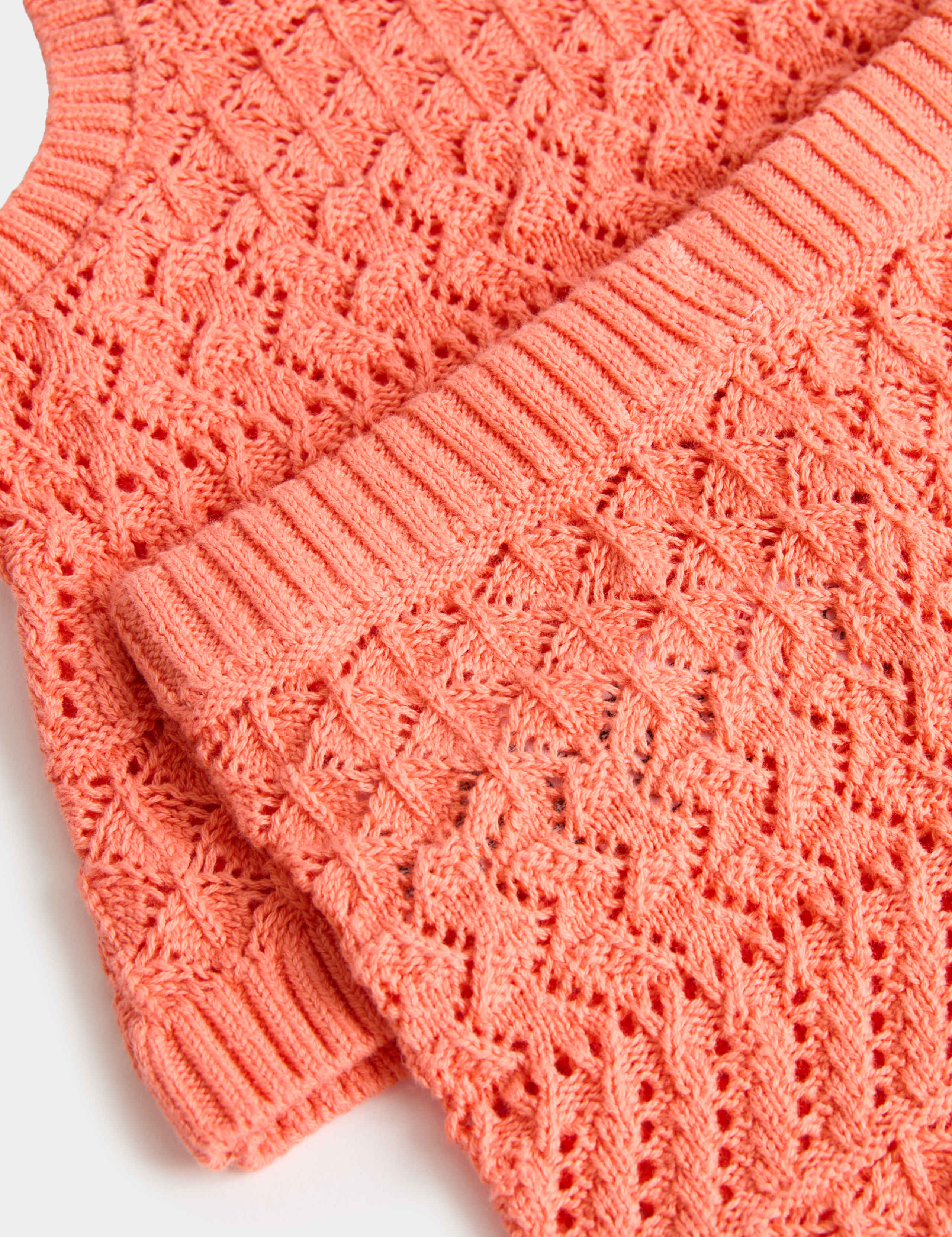 2 Piece Pure Cotton Crochet Outfit (0-5 Years) 3 of 3