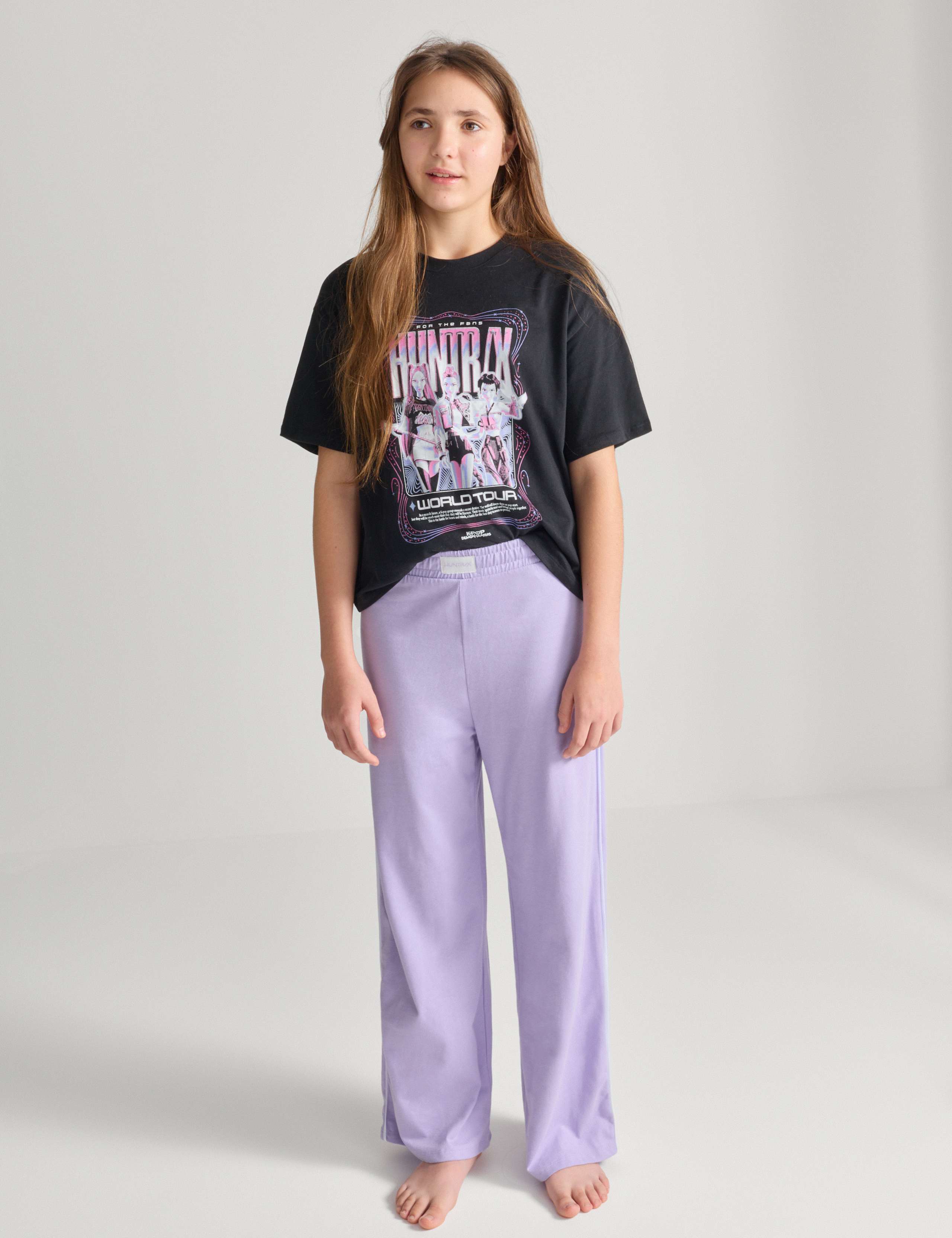 K-Pop™ Graphic Pyjama Set 3 of 6