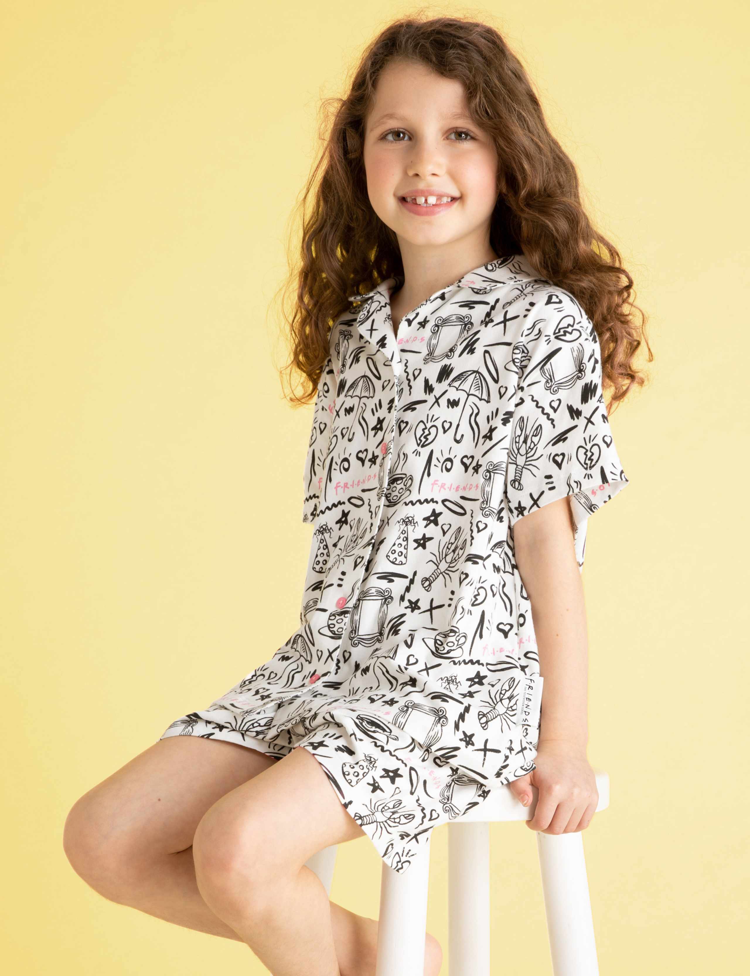 Friends™ Short Pyjama Set (8-16 Yrs) 1 of 5