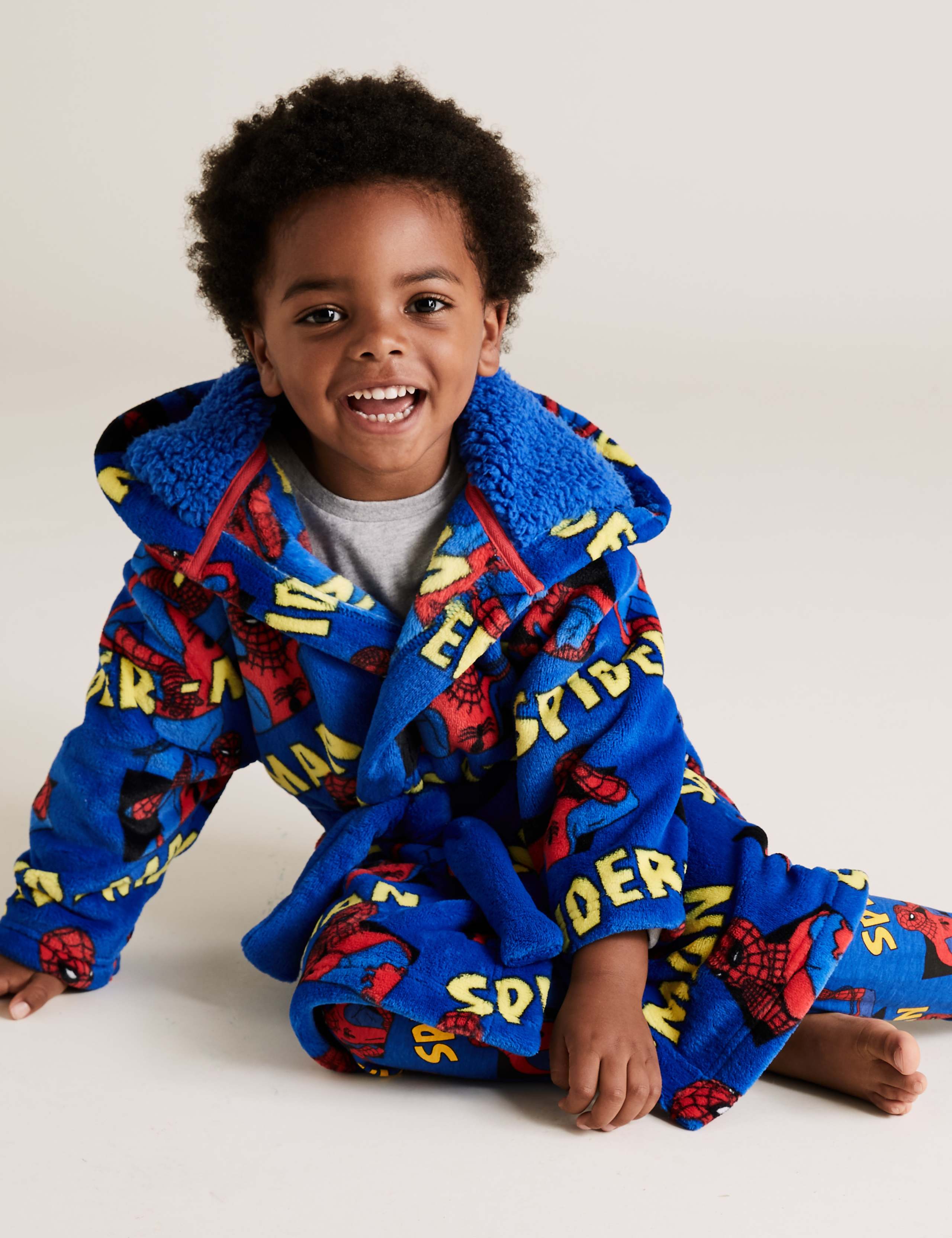 Fleece Spider-Man™ Dressing Gown (2-8 Yrs) 3 of 4