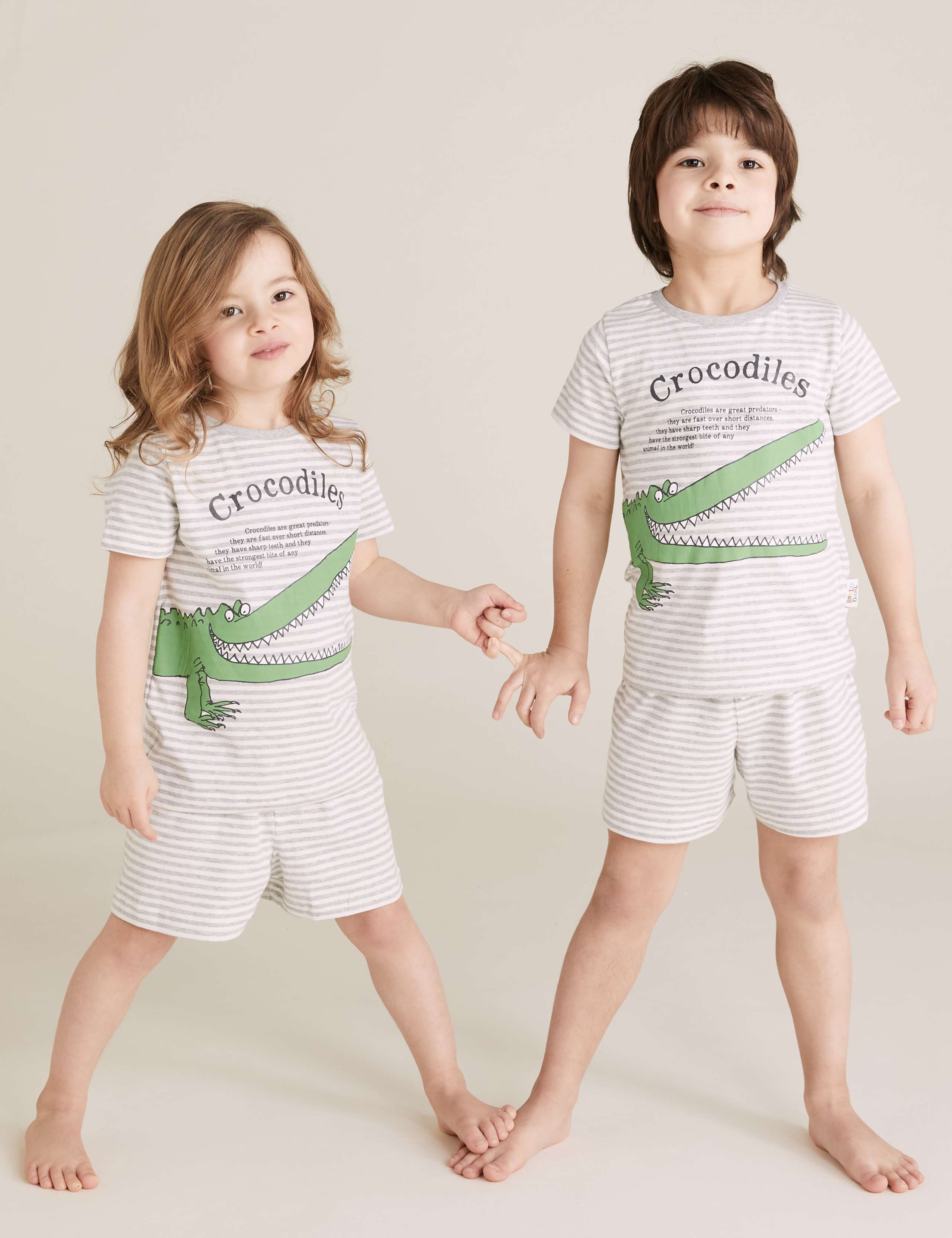 Roald Dahl™ & NHM™ Crocodile Pyjama Set (1-10 Yrs) 1 of 6