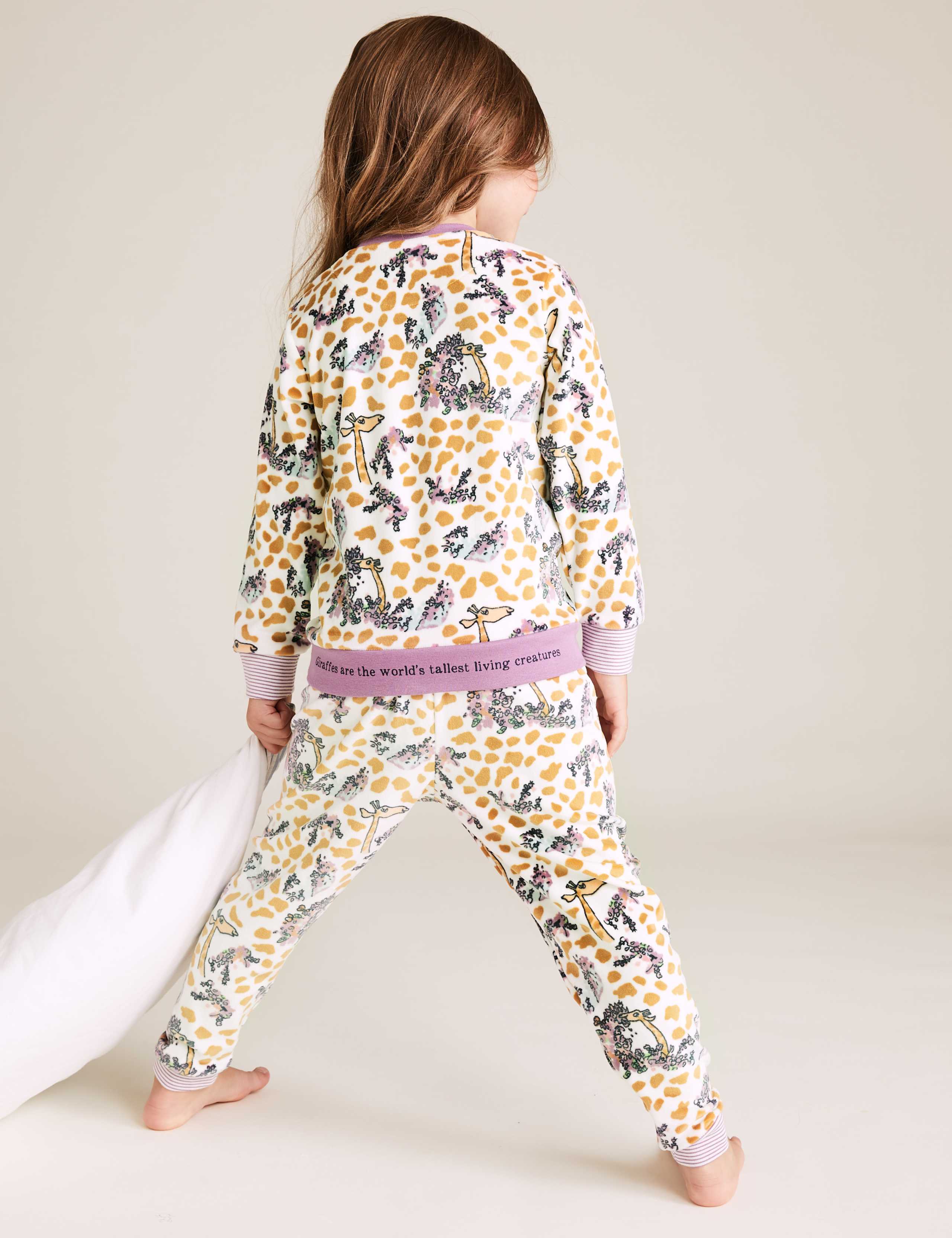 Roald Dahl™ & NHM™ Giraffe Pyjama Set (1-7 Yrs) 2 of 4