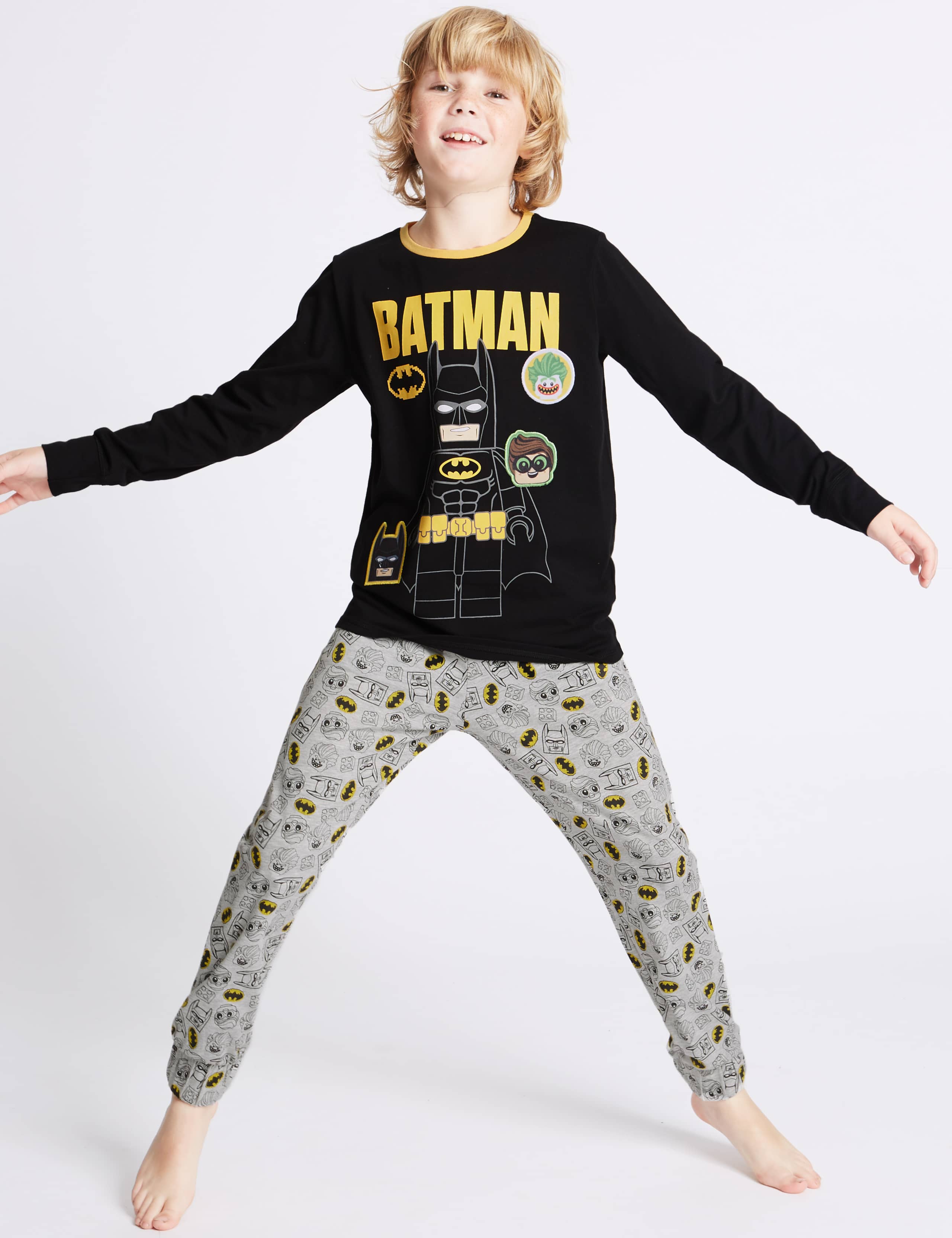 Batman™ Long Sleeve Pyjamas (3-14 Years) 1 of 6