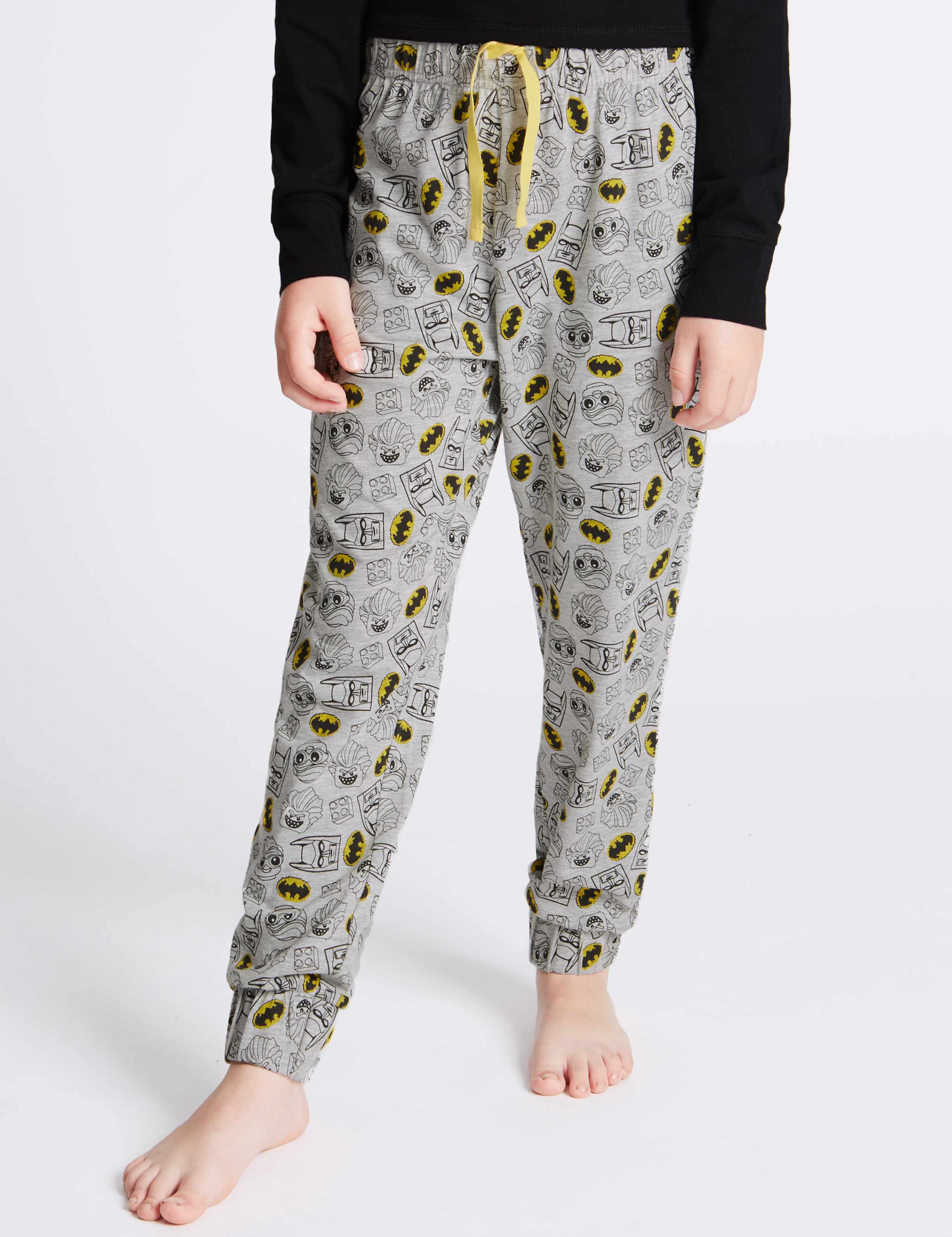 Batman™ Long Sleeve Pyjamas (3-14 Years) 4 of 6