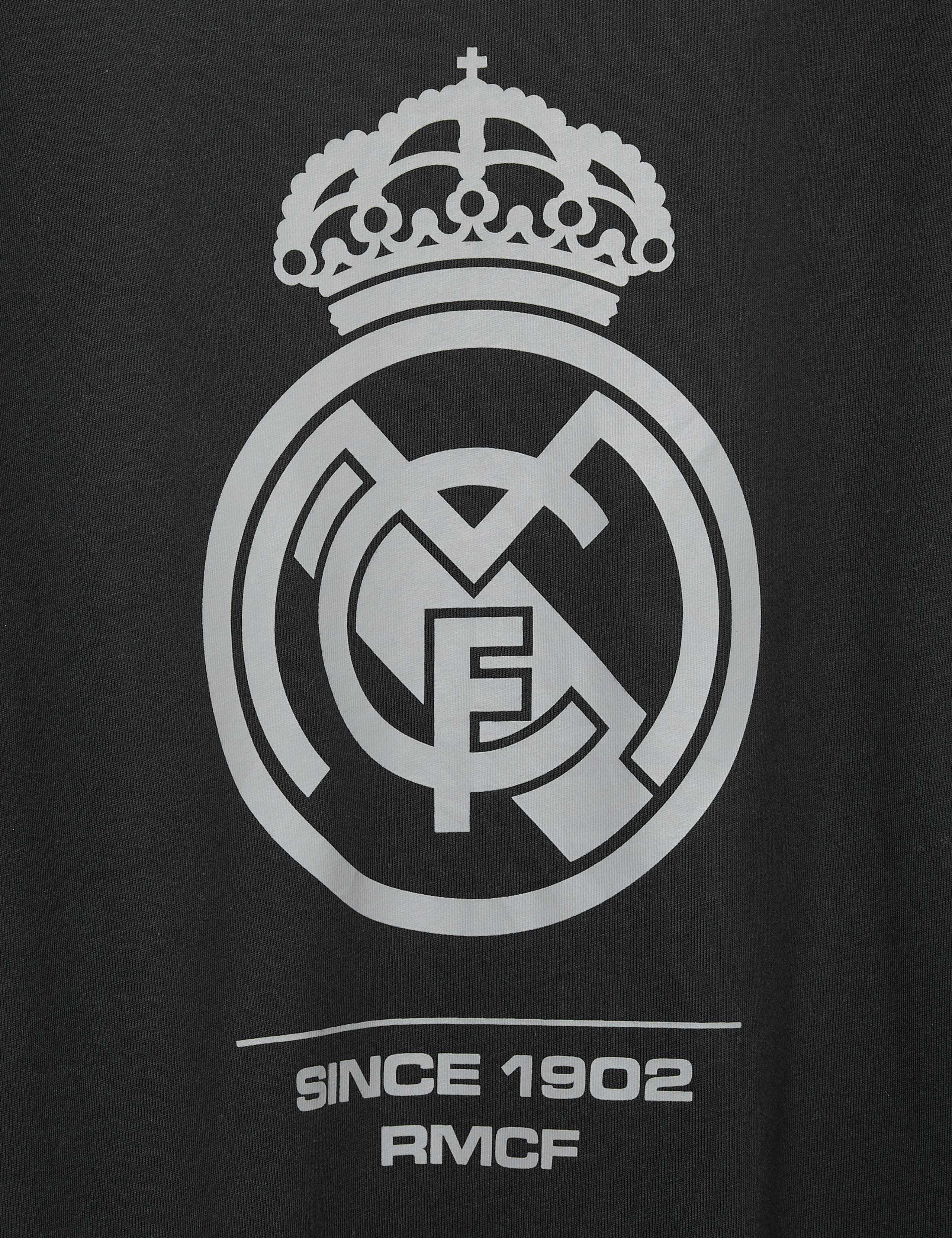 Real Madrid™ Pyjamas (6-16 Yrs) 2 of 2