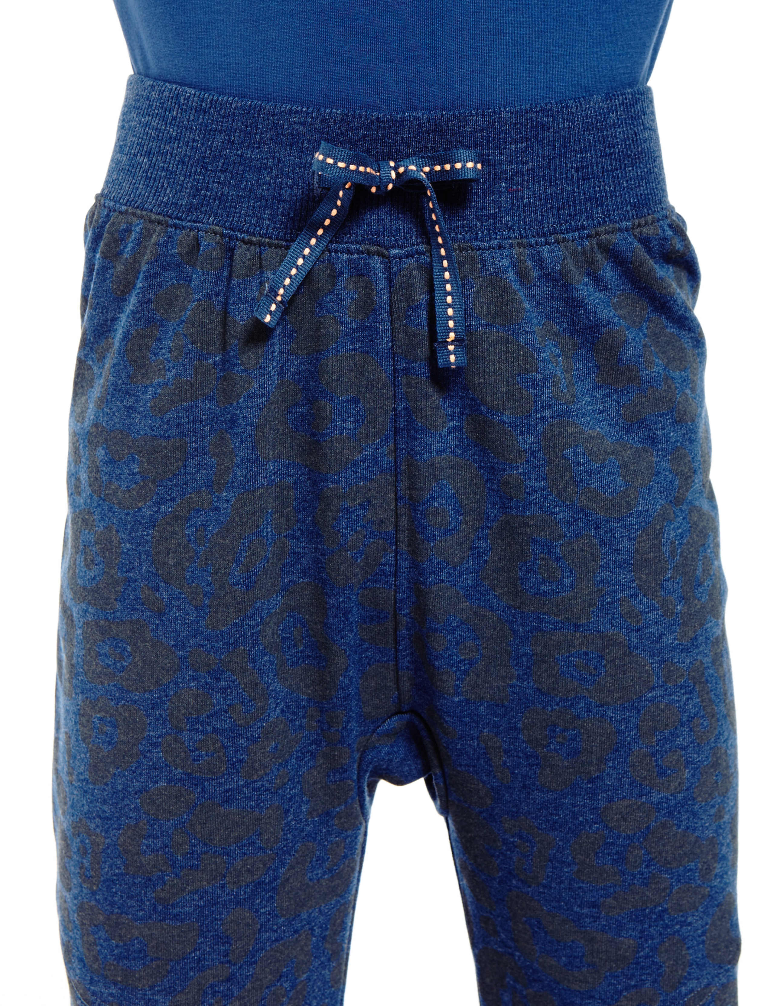 The Lion Sleeps Tonight Pyjamas 5 of 6