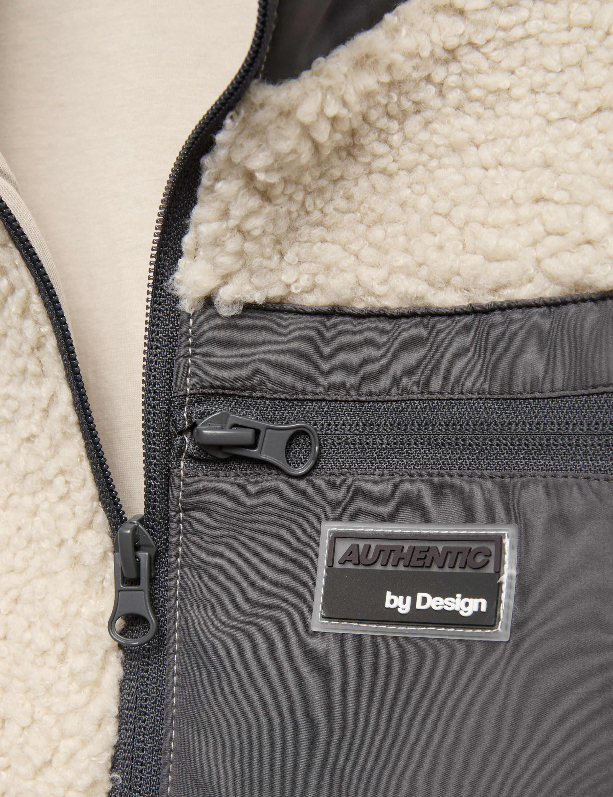 Borg Gilet (6-16 Yrs) 8 of 8