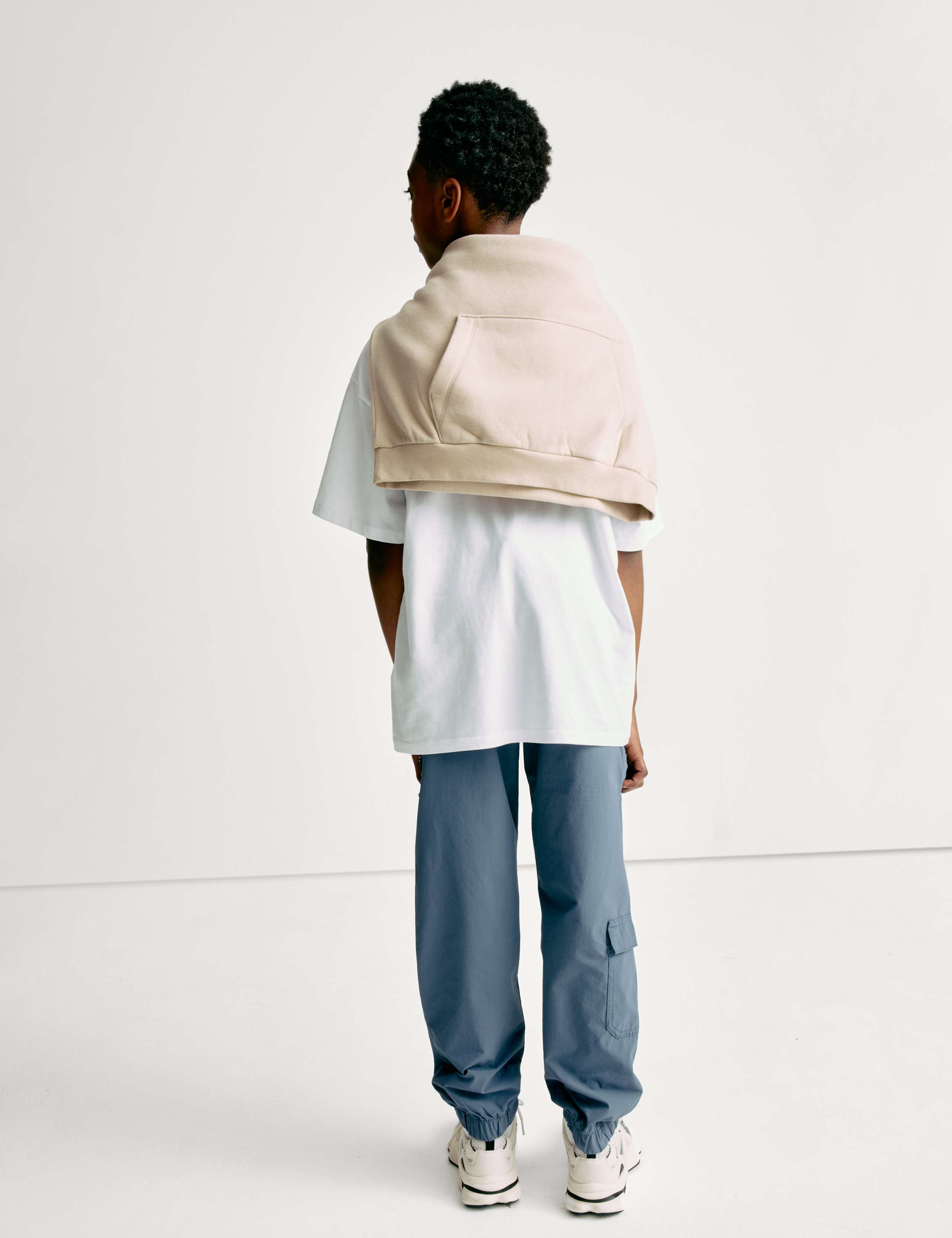 Elasticated Waist Cargo Trousers (6-16 Yrs) 4 of 6
