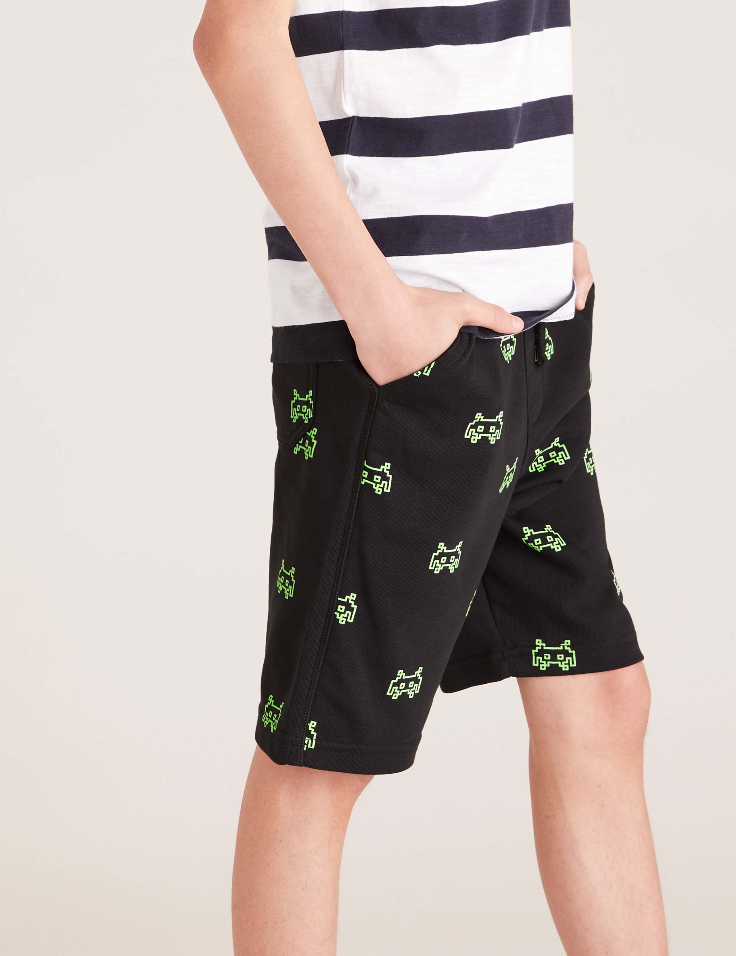Cotton Gamer Print Shorts (6-16 Yrs) 3 of 6