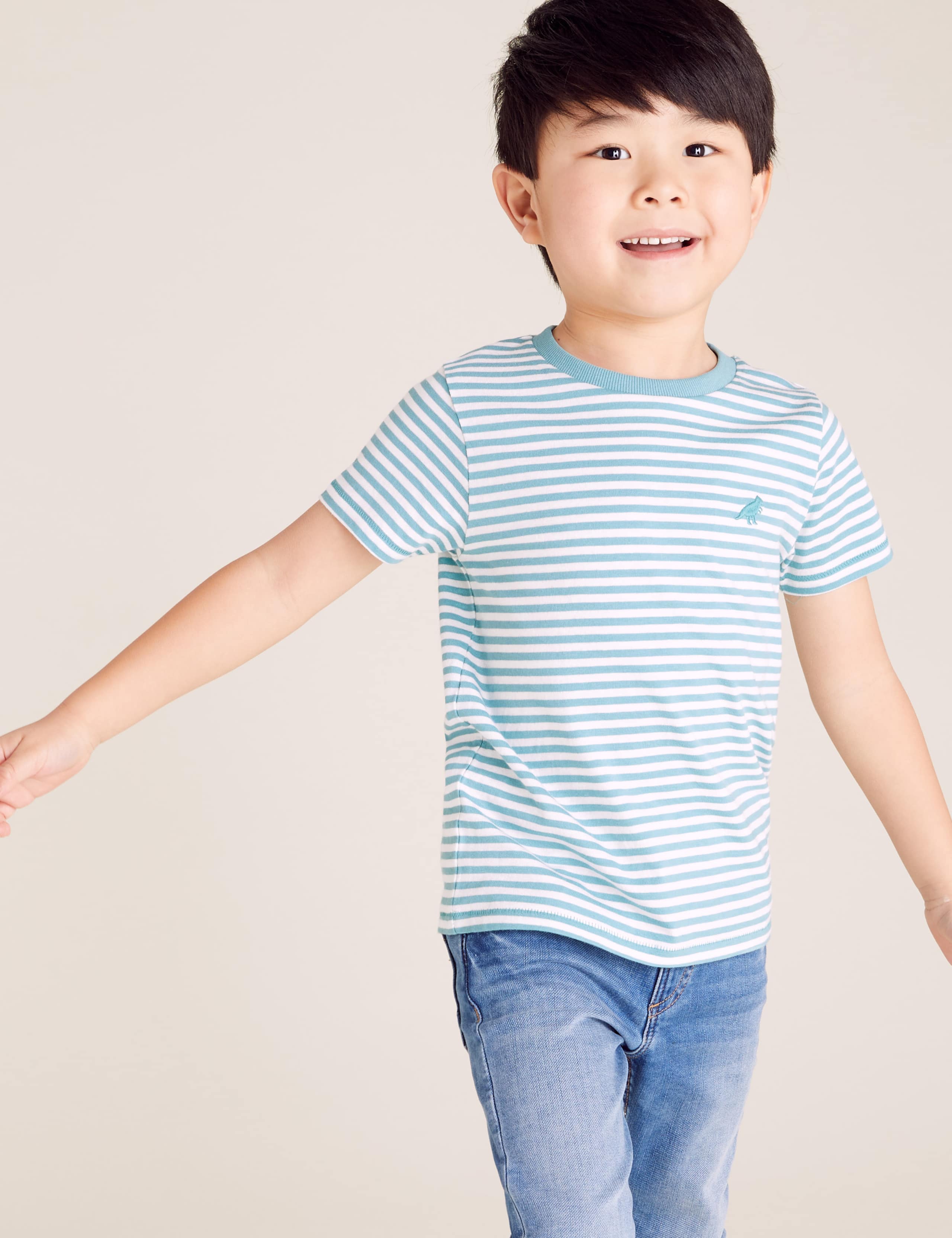 3pk Pure Cotton Patterned T-Shirts (2-7 Yrs) 2 of 5