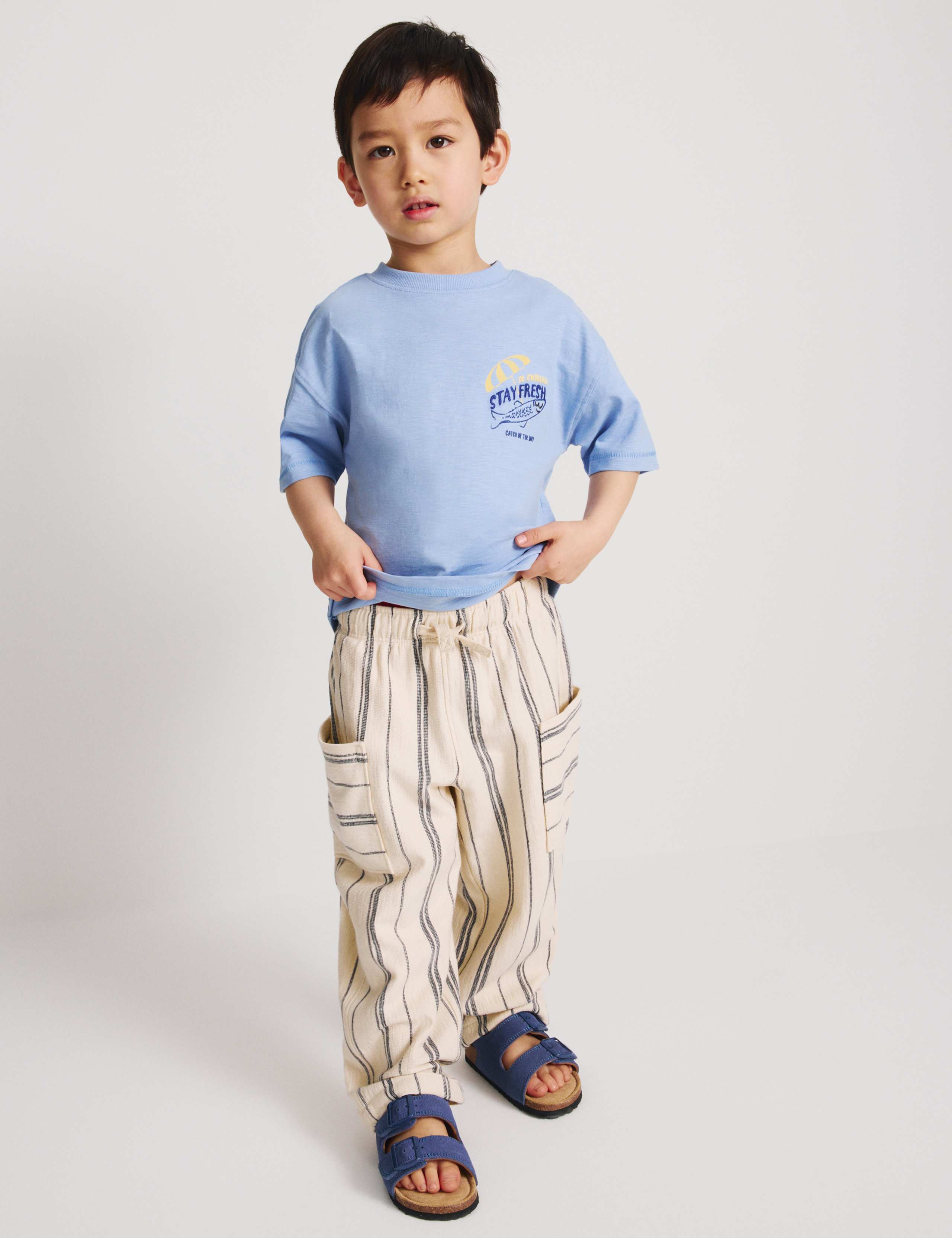 Pure Cotton Fish Graphic T-shirt (2-8 Yrs) 4 of 7