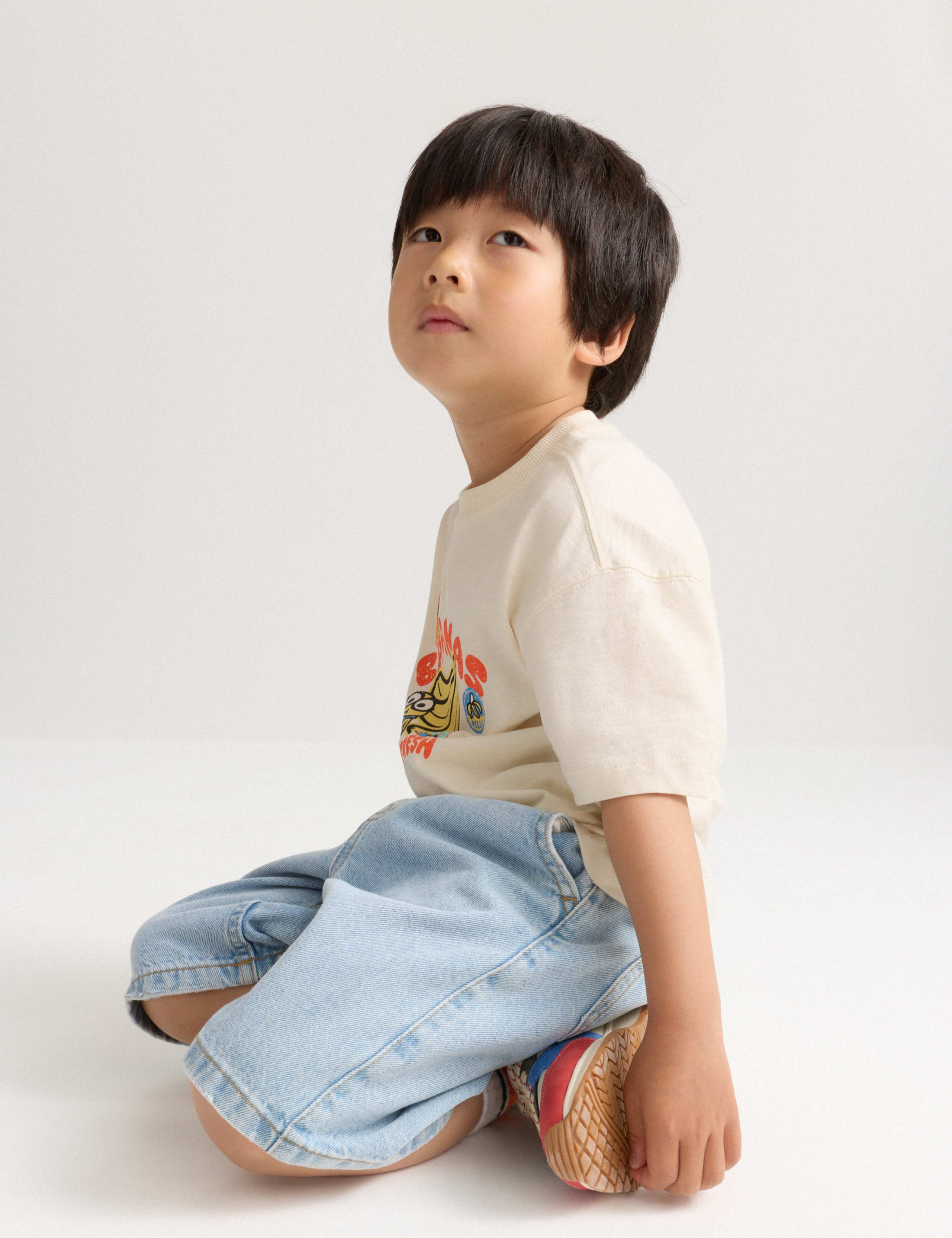 Pure Cotton Minions™ Banana Graphic T-Shirt (2-8 Yrs) 4 of 8