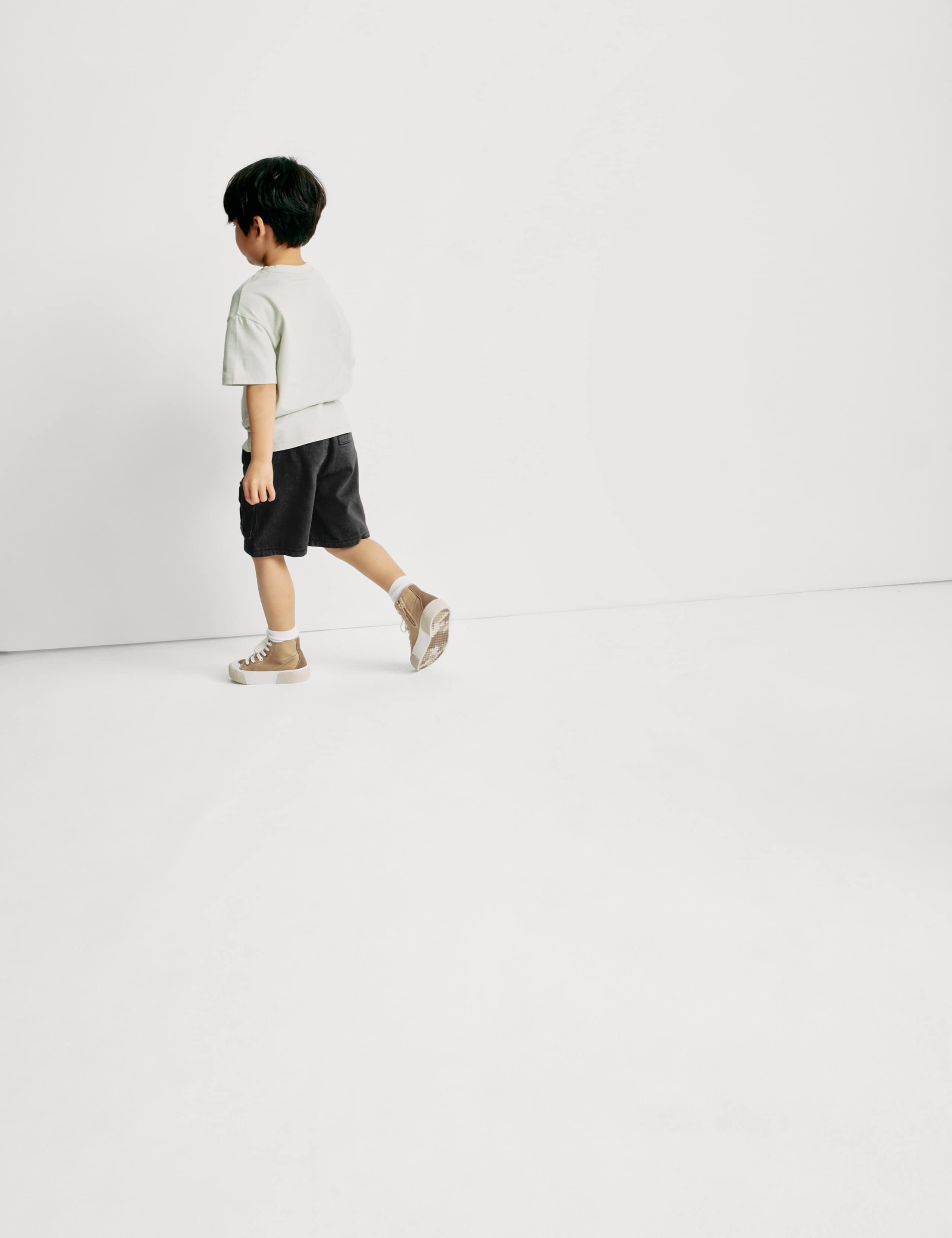 Cotton Rich Washed Cargo Shorts (2-8 Yrs) 4 of 5