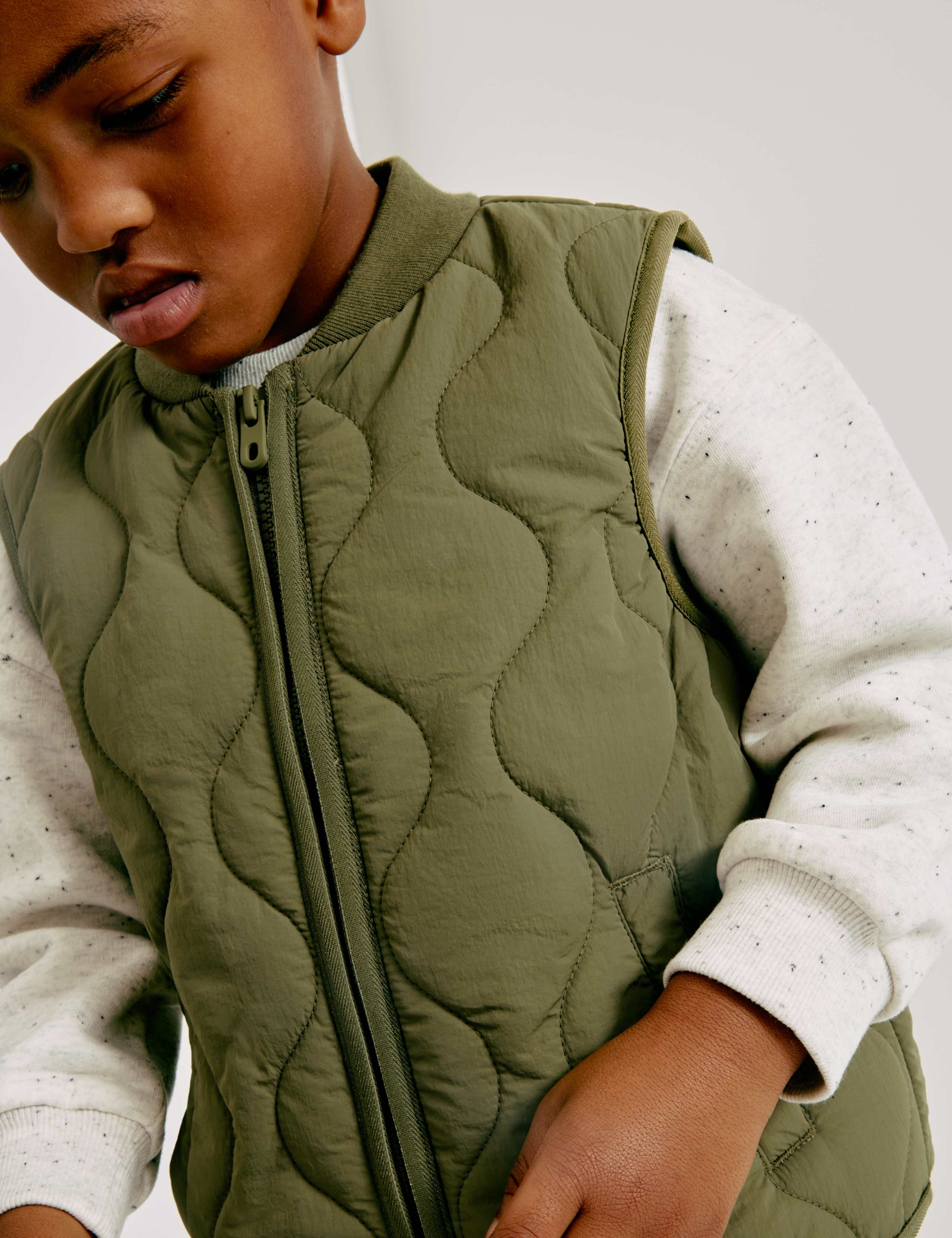 Quilted Lightweight Gilet (2-8 Yrs) 3 of 7