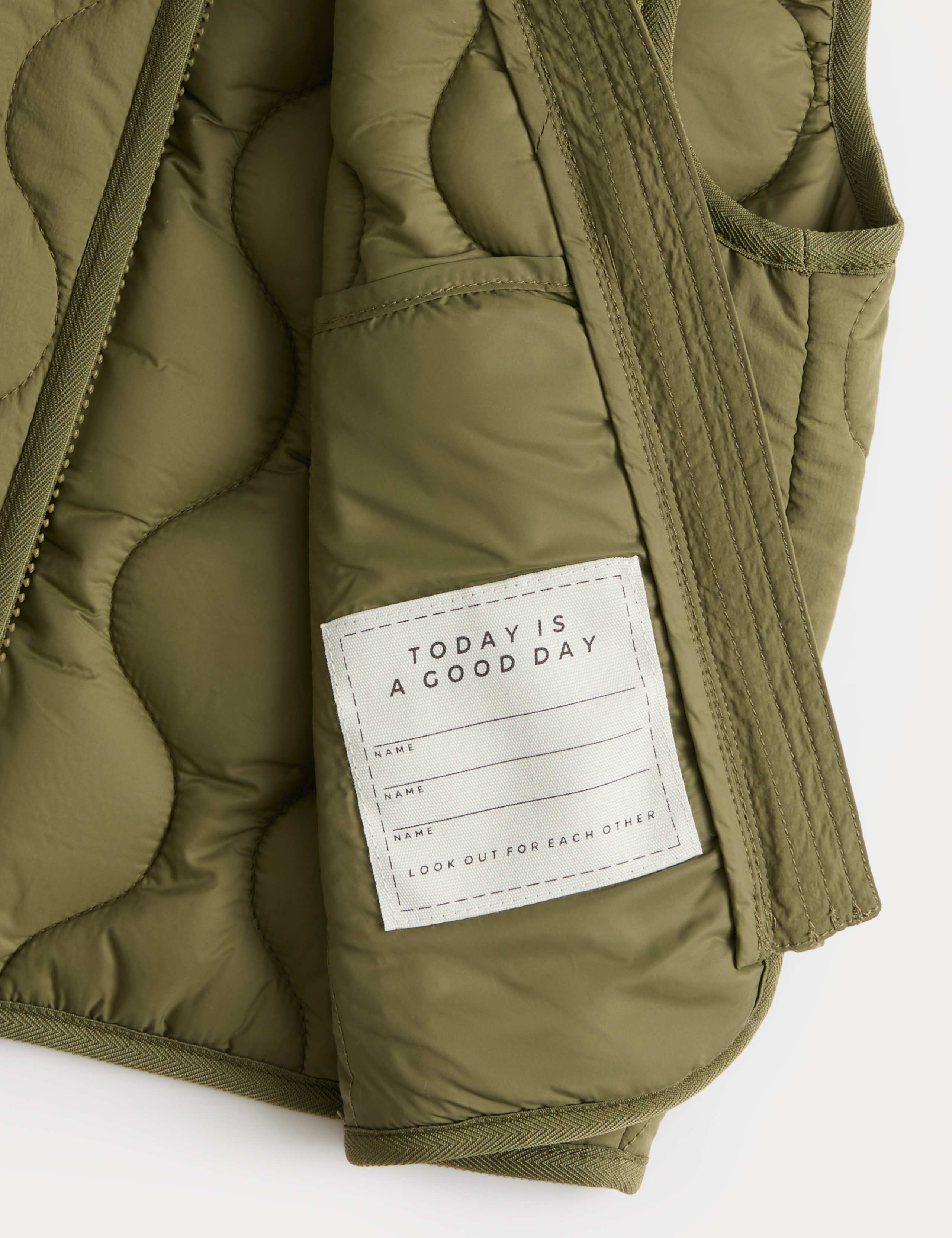 Quilted Lightweight Gilet (2-8 Yrs) 7 of 7