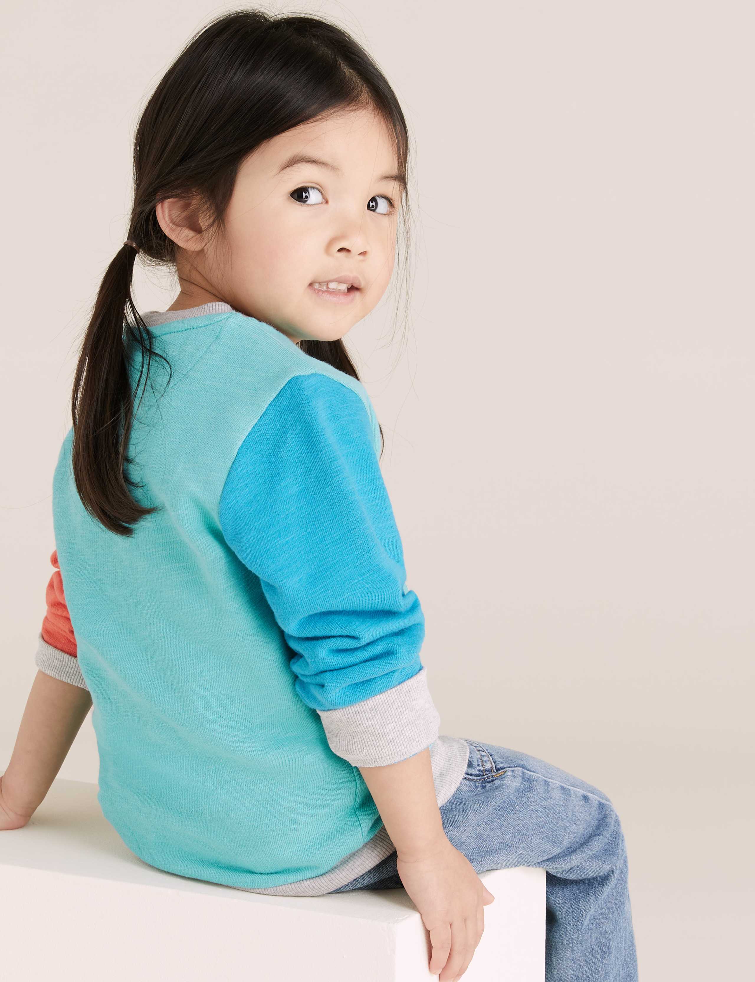 Roald Dahl™ & NHM™ Pelican Sweatshirt (2-7 Yrs) 5 of 6