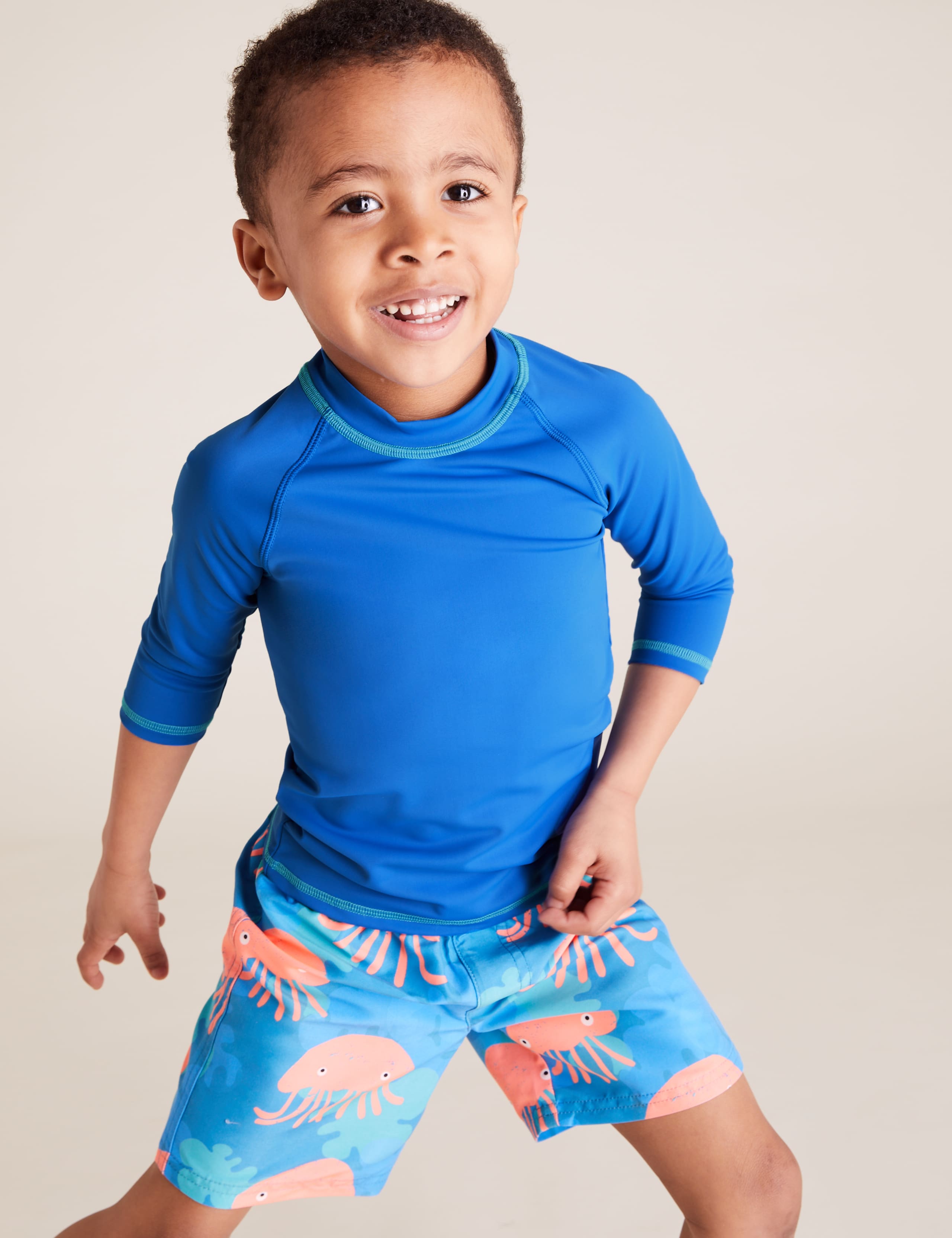 2pk Printed and Solid Rash Vests (2-7 Yrs) 2 of 4