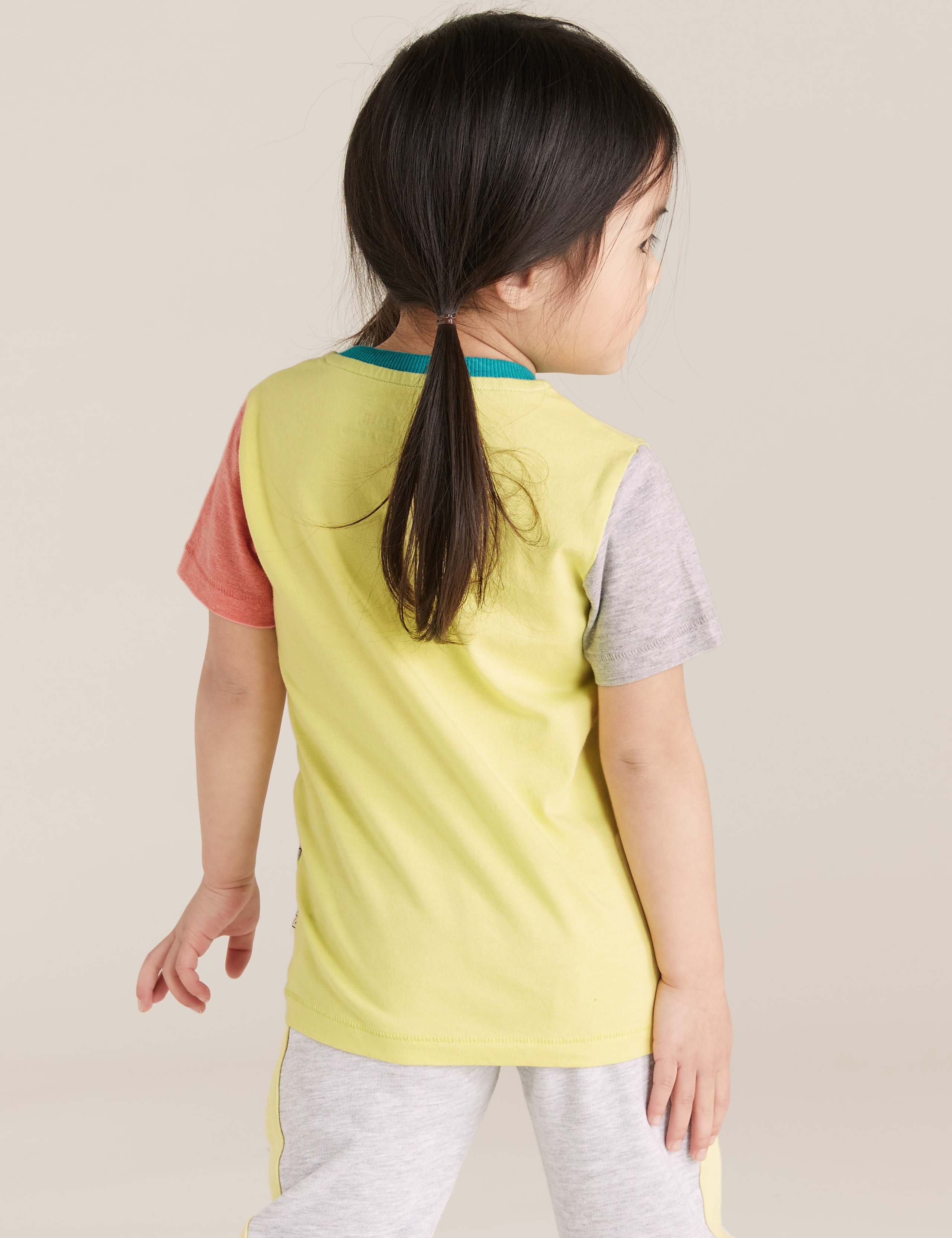 Roald Dahl™ & NHM™ Pelican T-Shirt (2-7 Yrs) 5 of 5