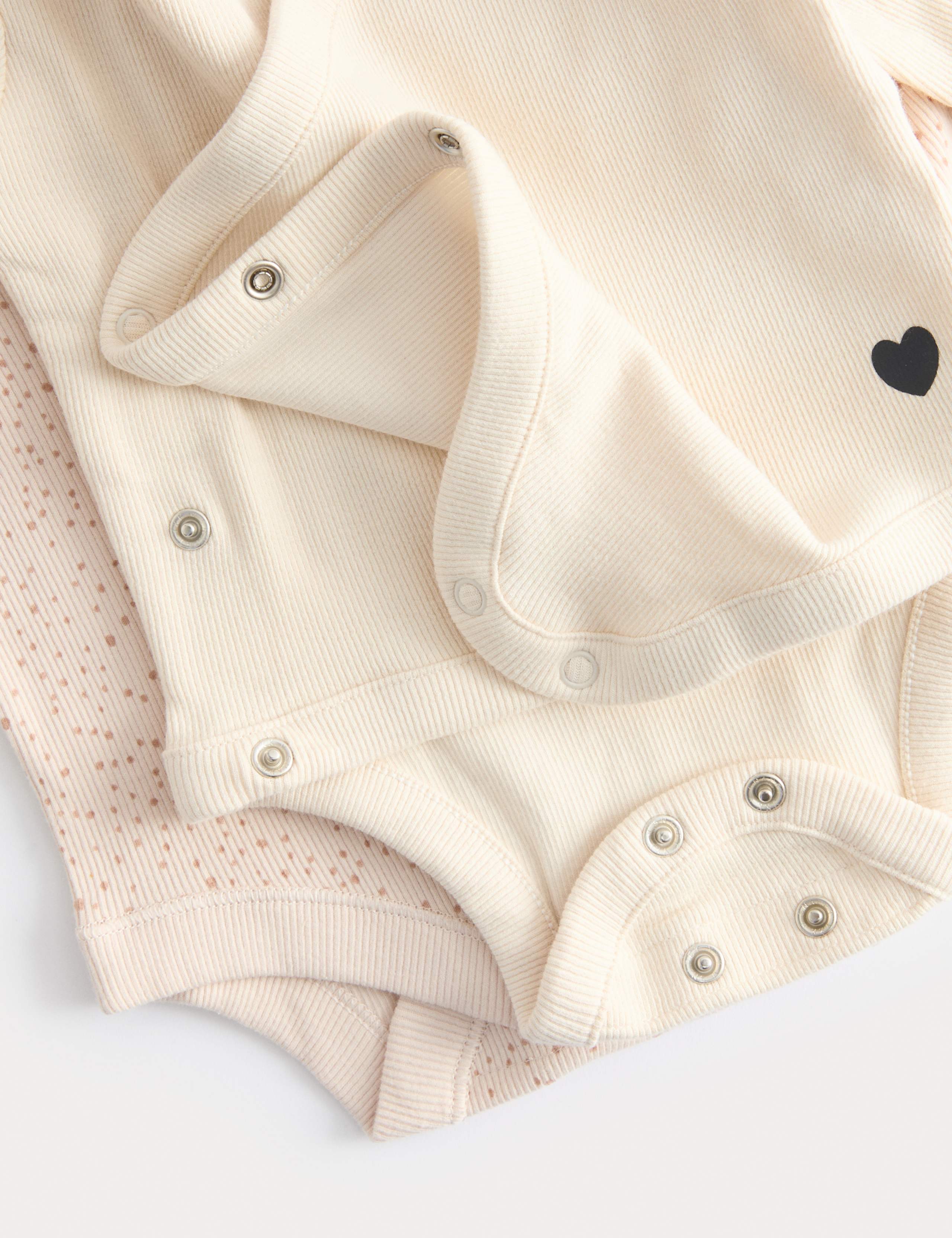 5pk Pure Cotton Heart Ribbed Bodysuits (6½lbs-3 Yrs) 2 of 3