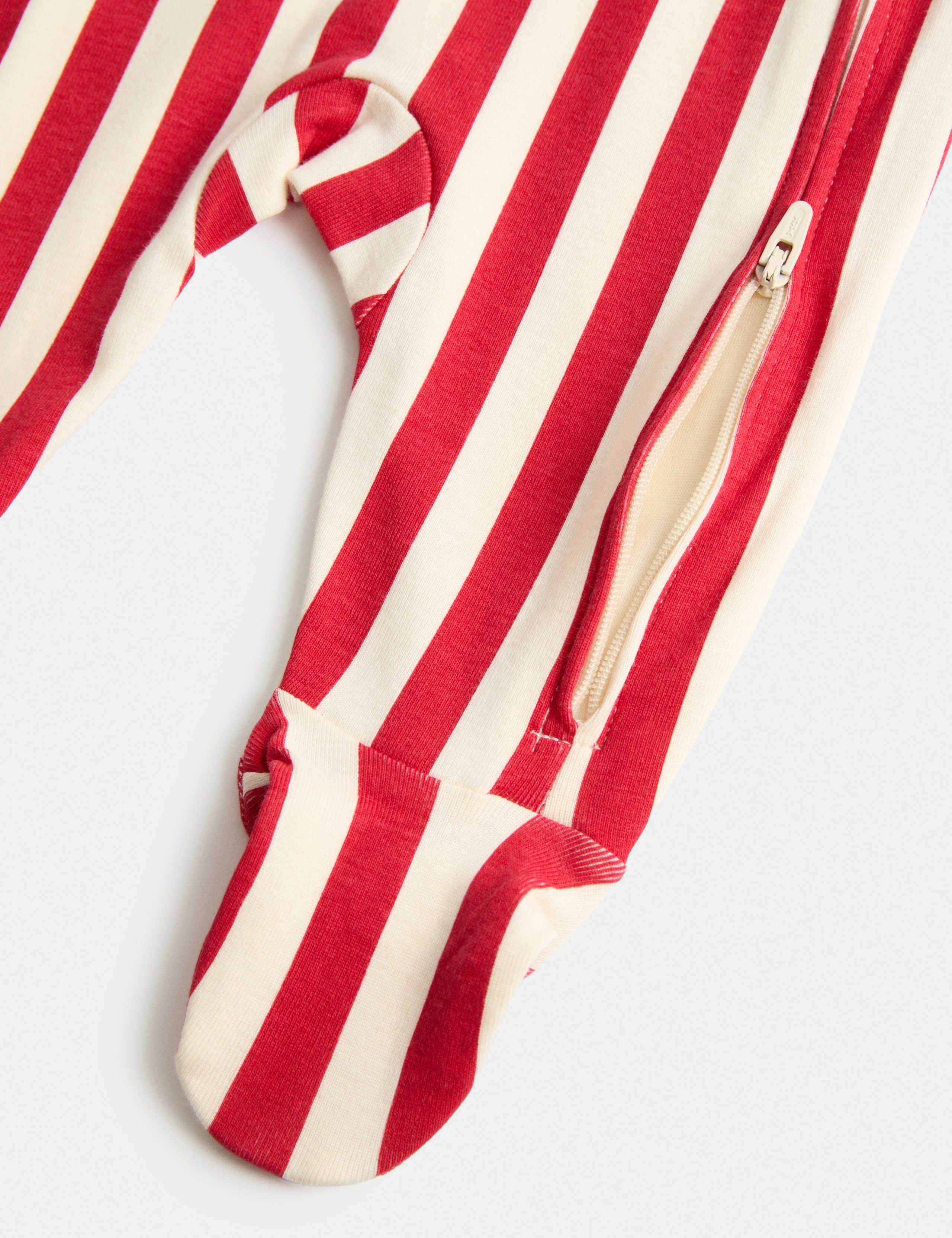 3 Pack Christmas Sleepsuits (0-12 Mths) 4 of 4