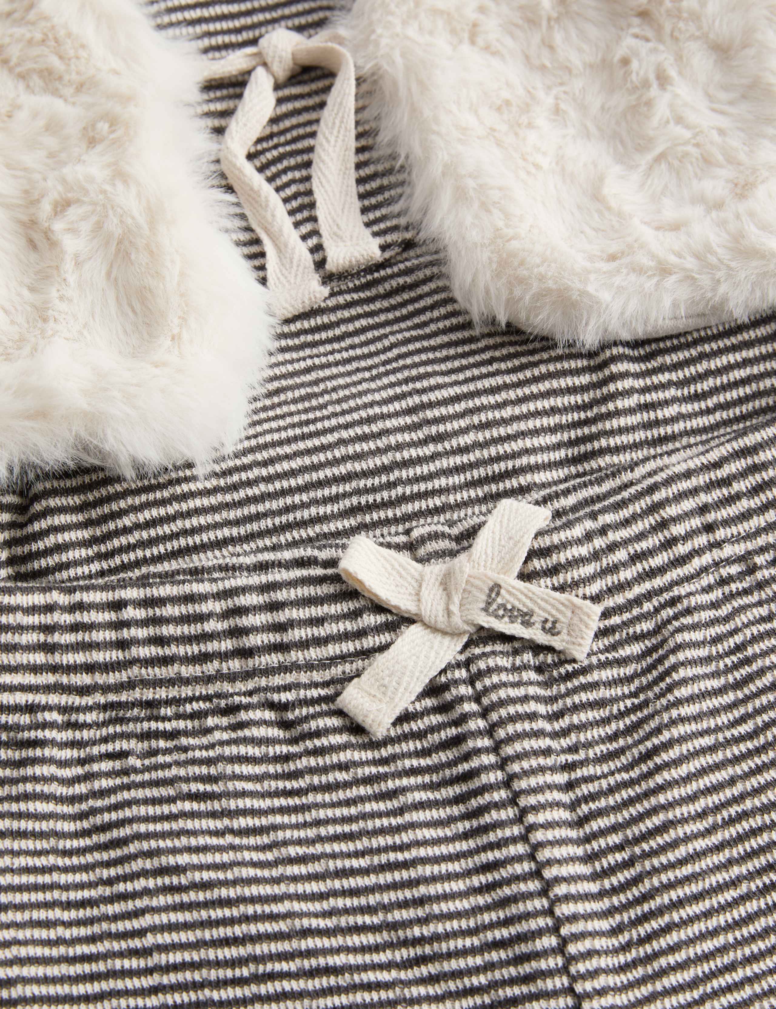 3 Piece Pure Cotton Top & Bottom Outfit (7lbs-1 Yrs) 3 of 4