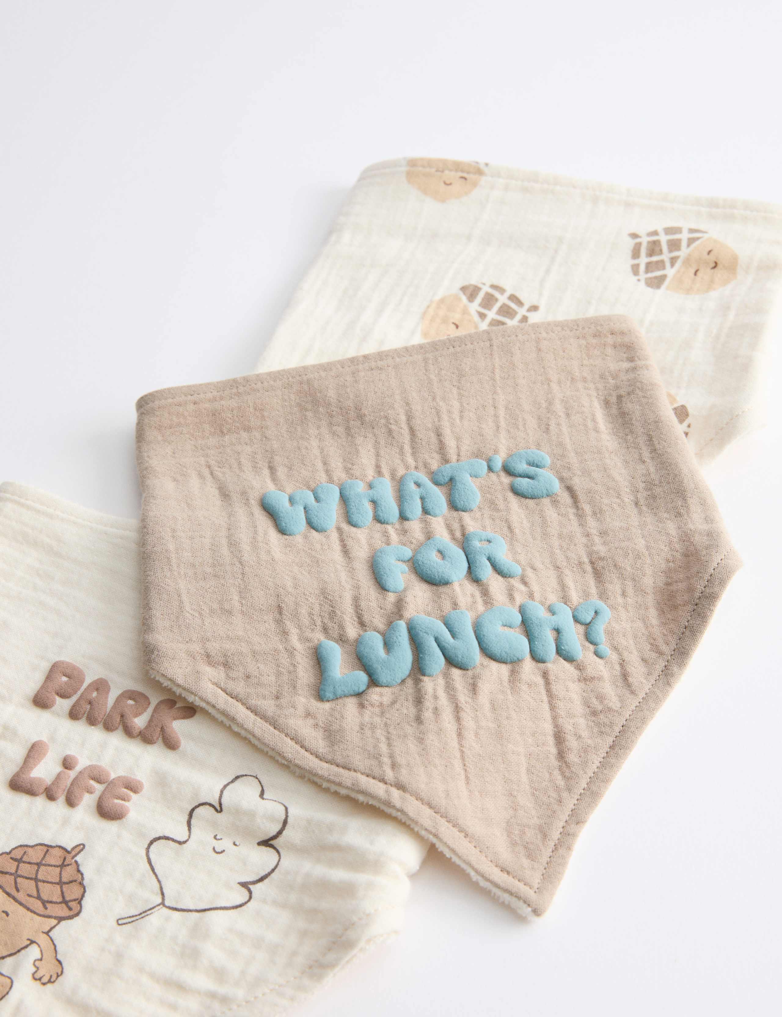 3pk Cotton Rich Acorn Print Bibs 2 of 3