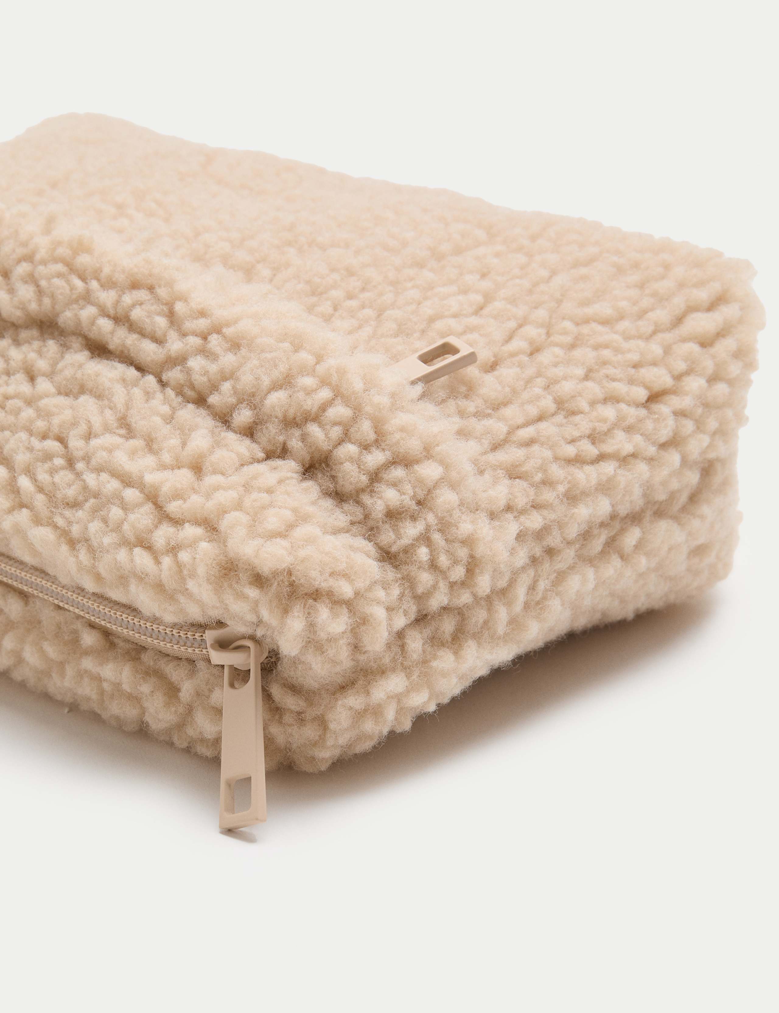 Borg Zip Up Pouch 3 of 3